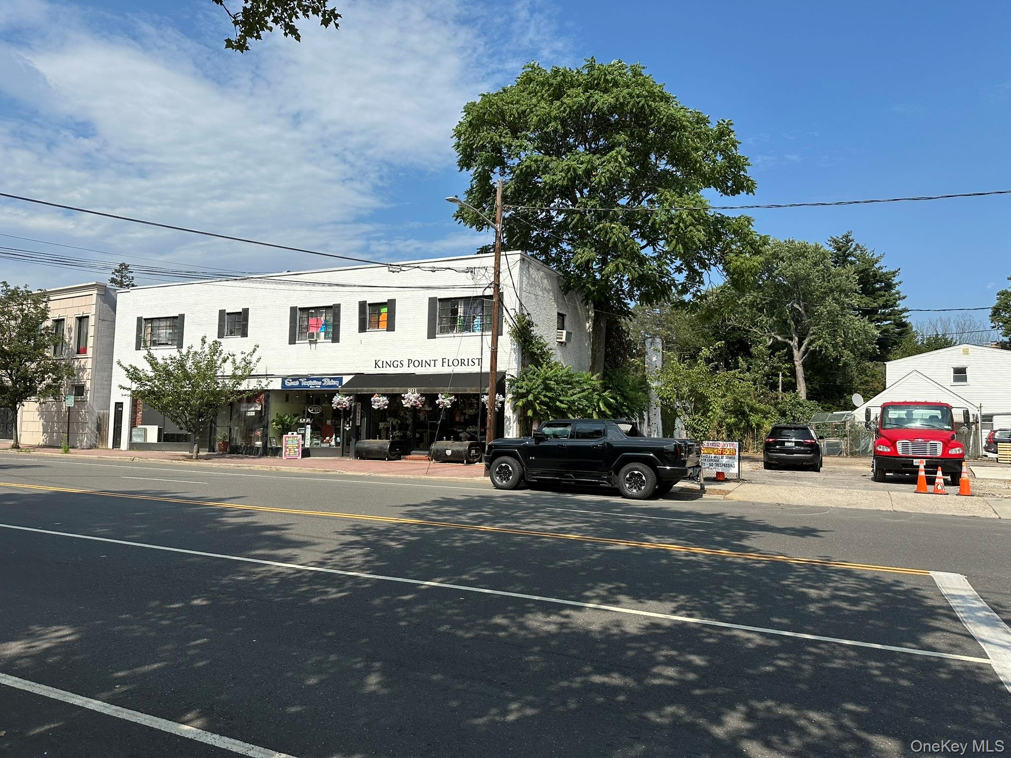 803/805/807/809/811 Middle Neck Road, Great Neck, NY 11024