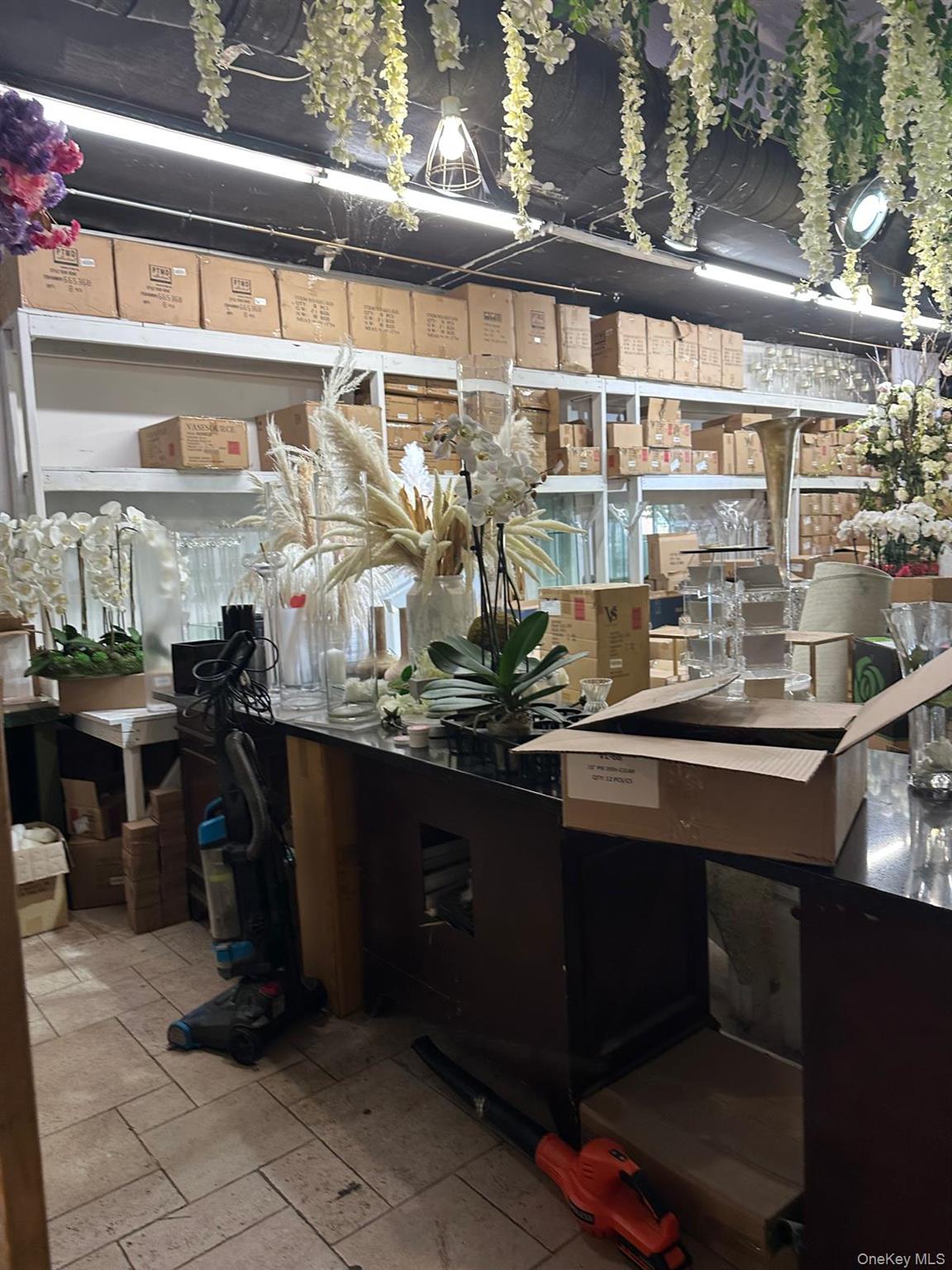 803/805/807/809/811 Middle Neck Road, Great Neck, NY 11024