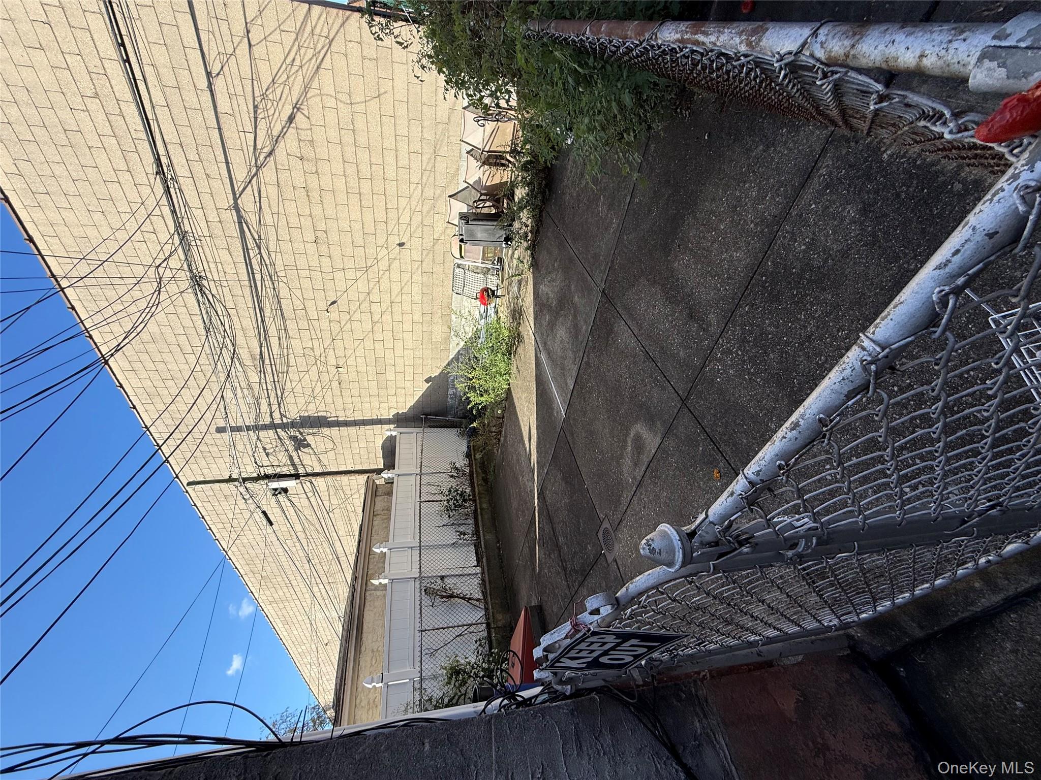 7734 74th Street, Glendale, NY 11385