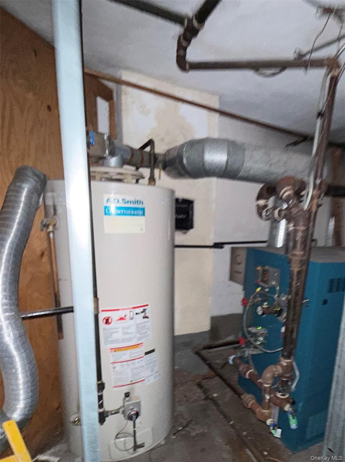 7734 74th Street, Glendale, NY 11385