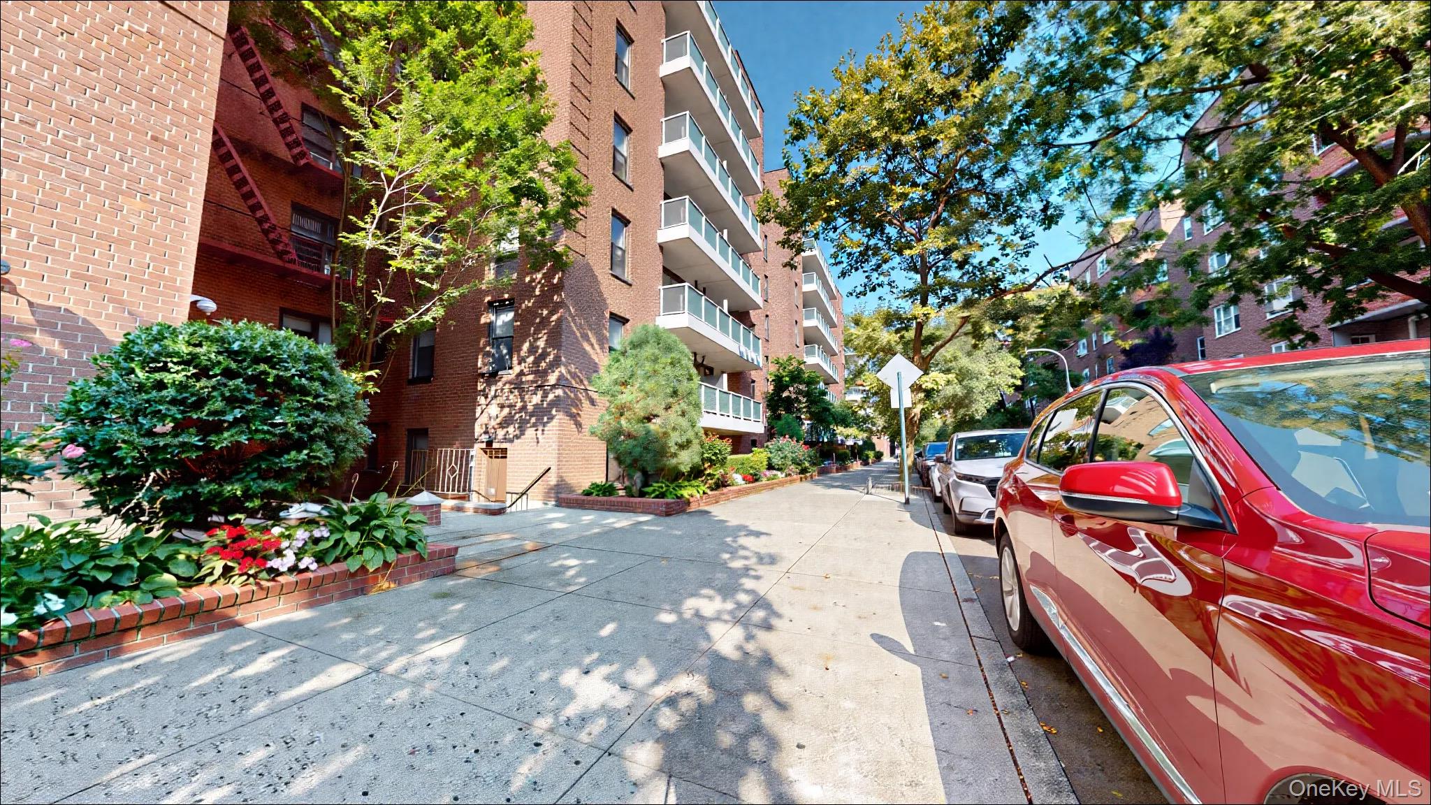 83-40 Austin Street # 1T, Kew Gardens, NY 11425