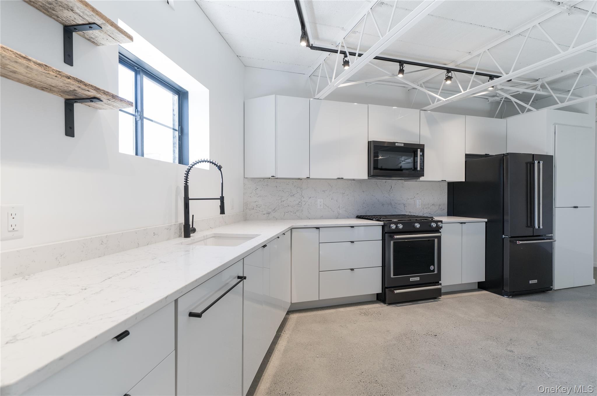 21 ---754 Green  Columbia Street, Hudson, NY 12534