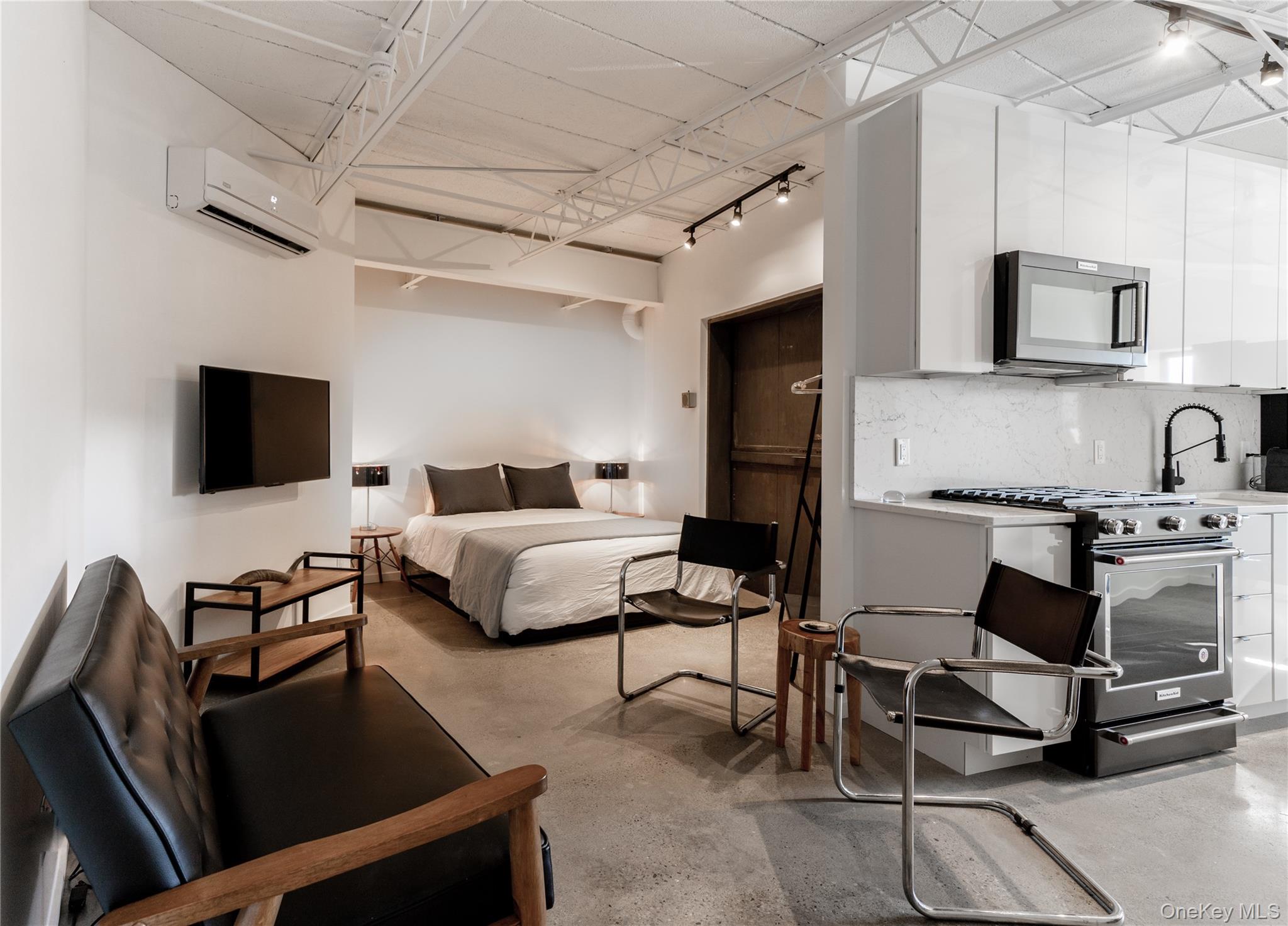 21 ---754 Green  Columbia Street, Hudson, NY 12534