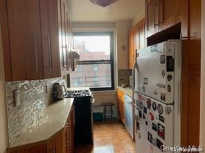 98-41 64 Rd # 7B, Rego Park, NY 11374