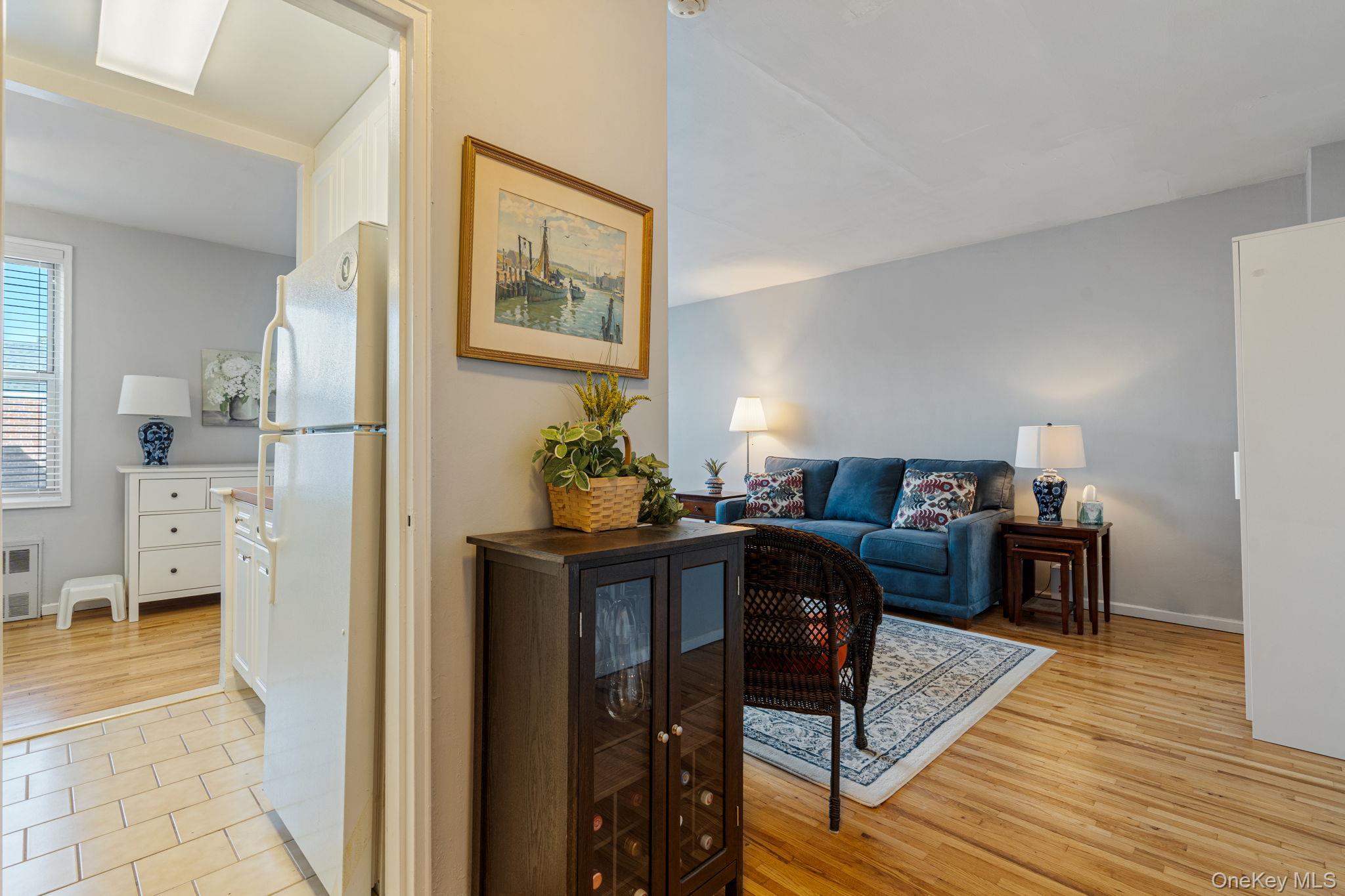 16 Main # 3C, East Rockaway, NY 11518