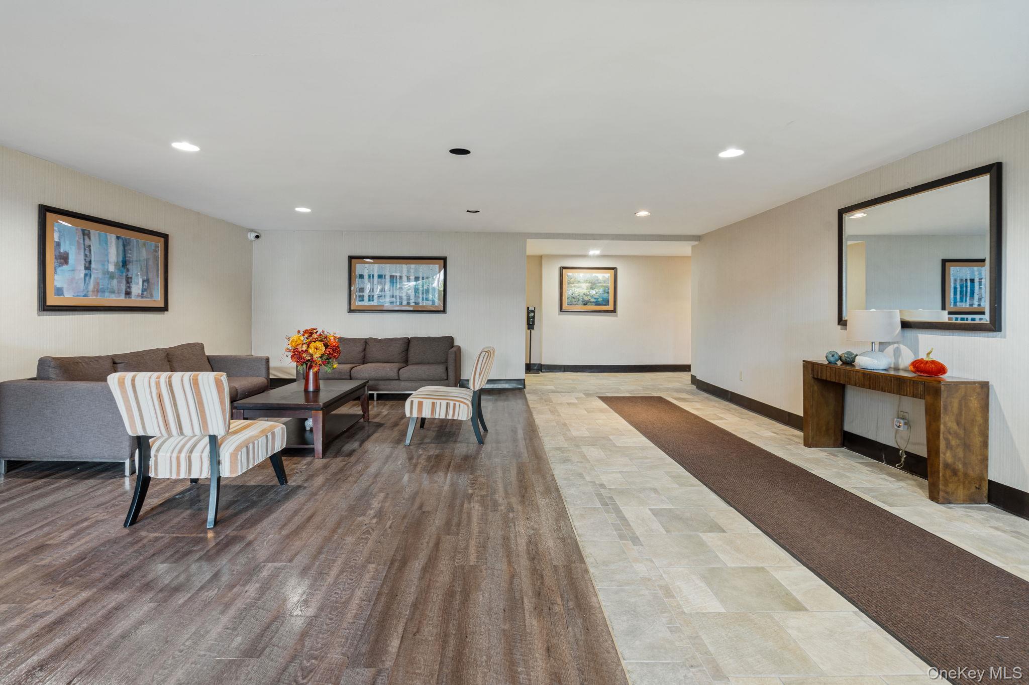 16 Main # 3C, East Rockaway, NY 11518