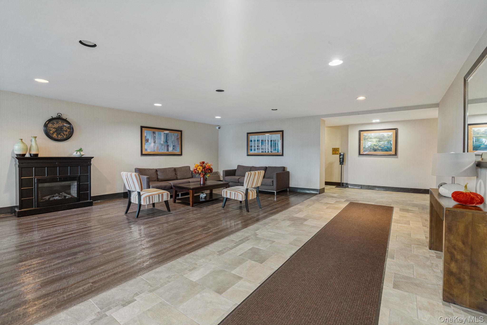 16 Main # 3C, East Rockaway, NY 11518