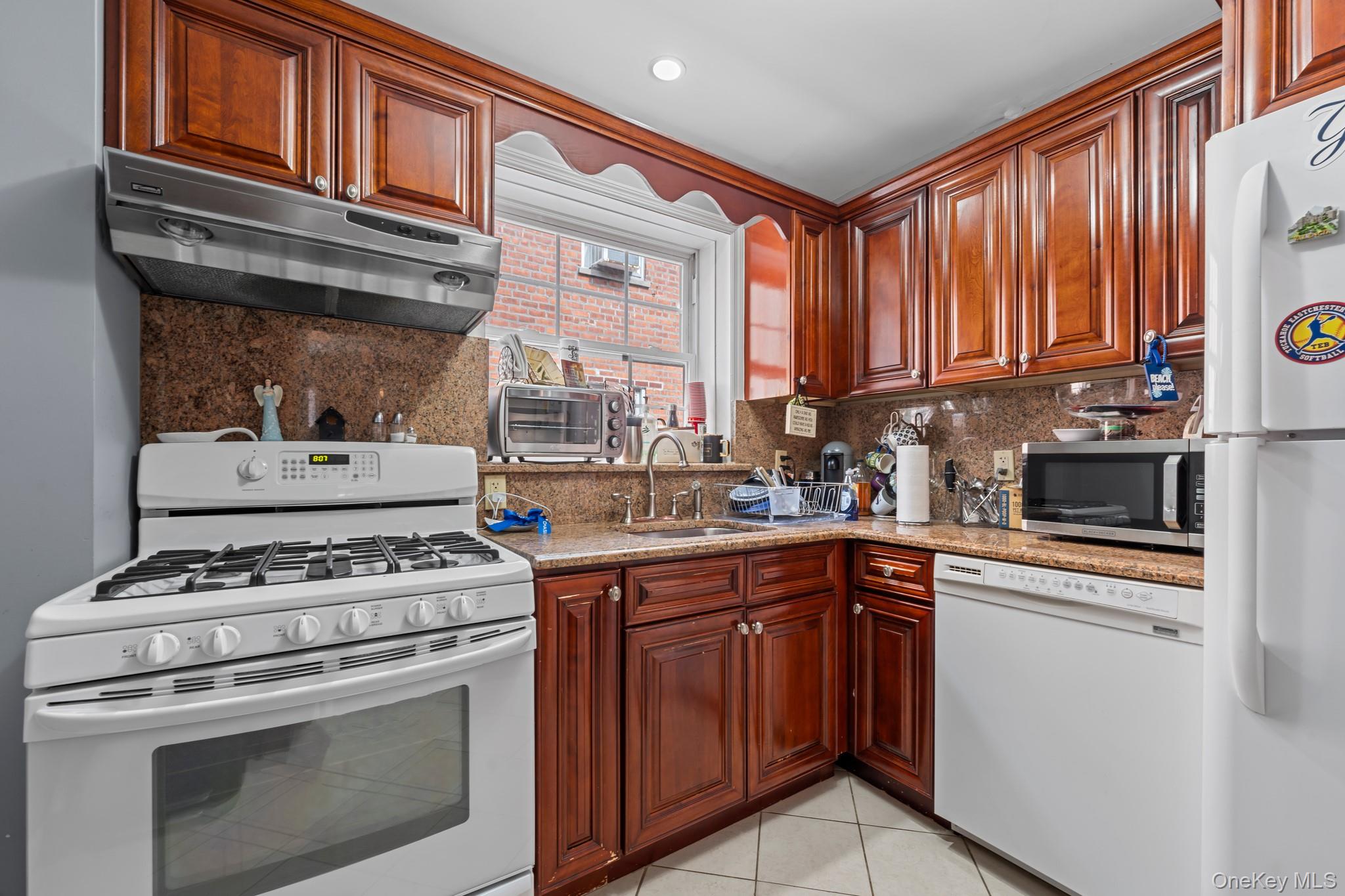 1514 Bayview Avenue, Bronx, NY 10465