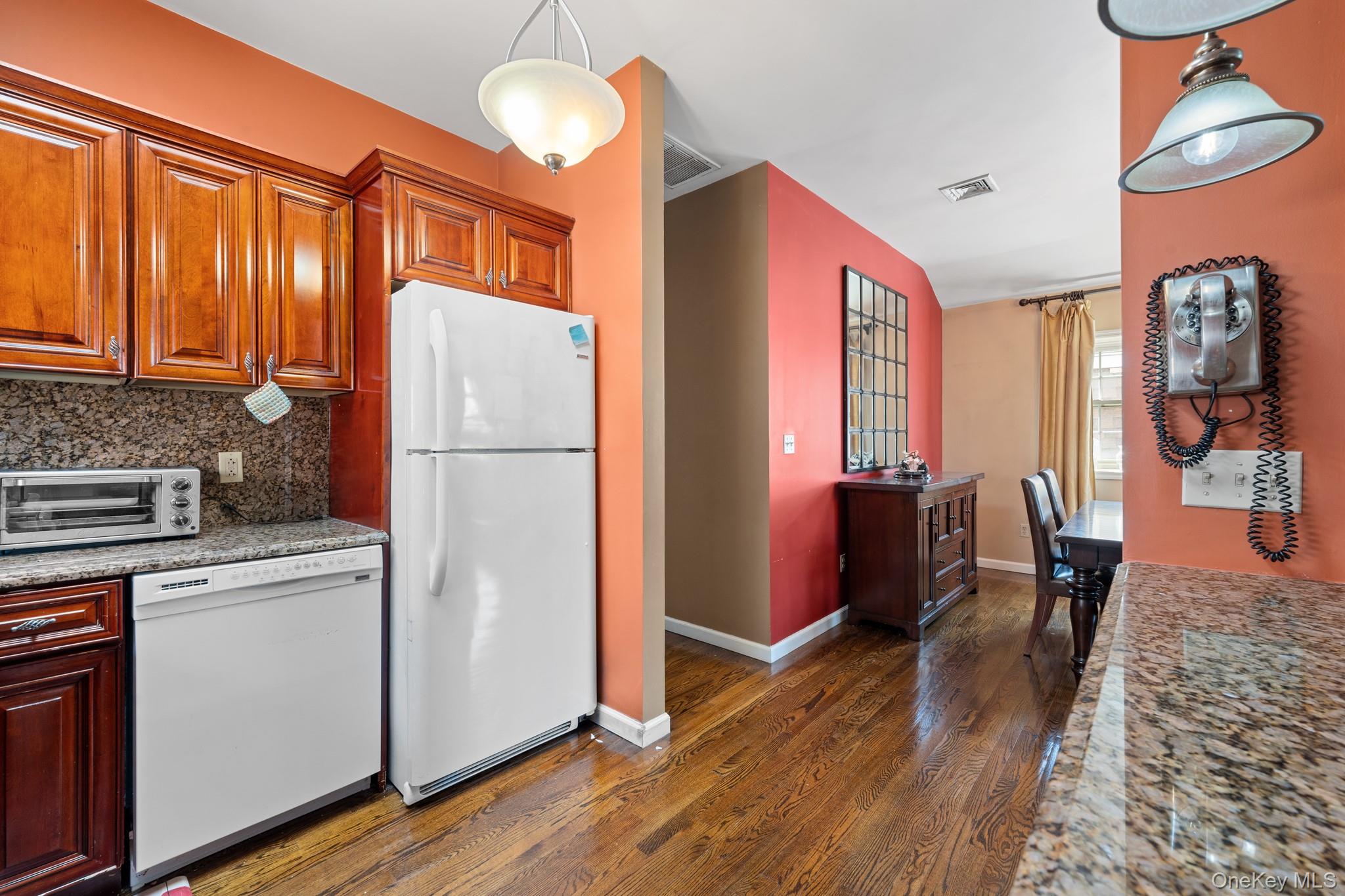 1514 Bayview Avenue, Bronx, NY 10465