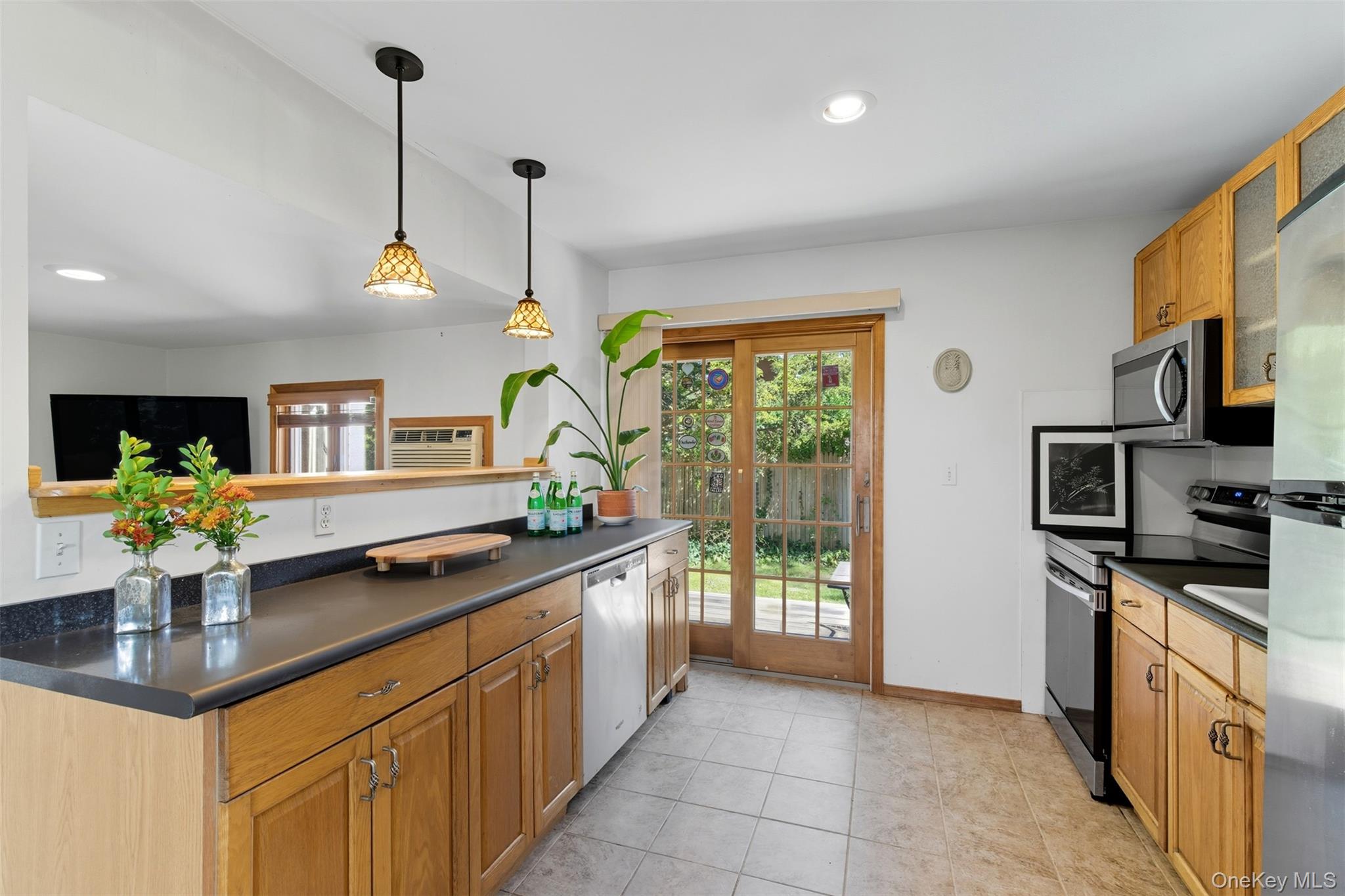 290 5th Street, East Northport, NY 11731