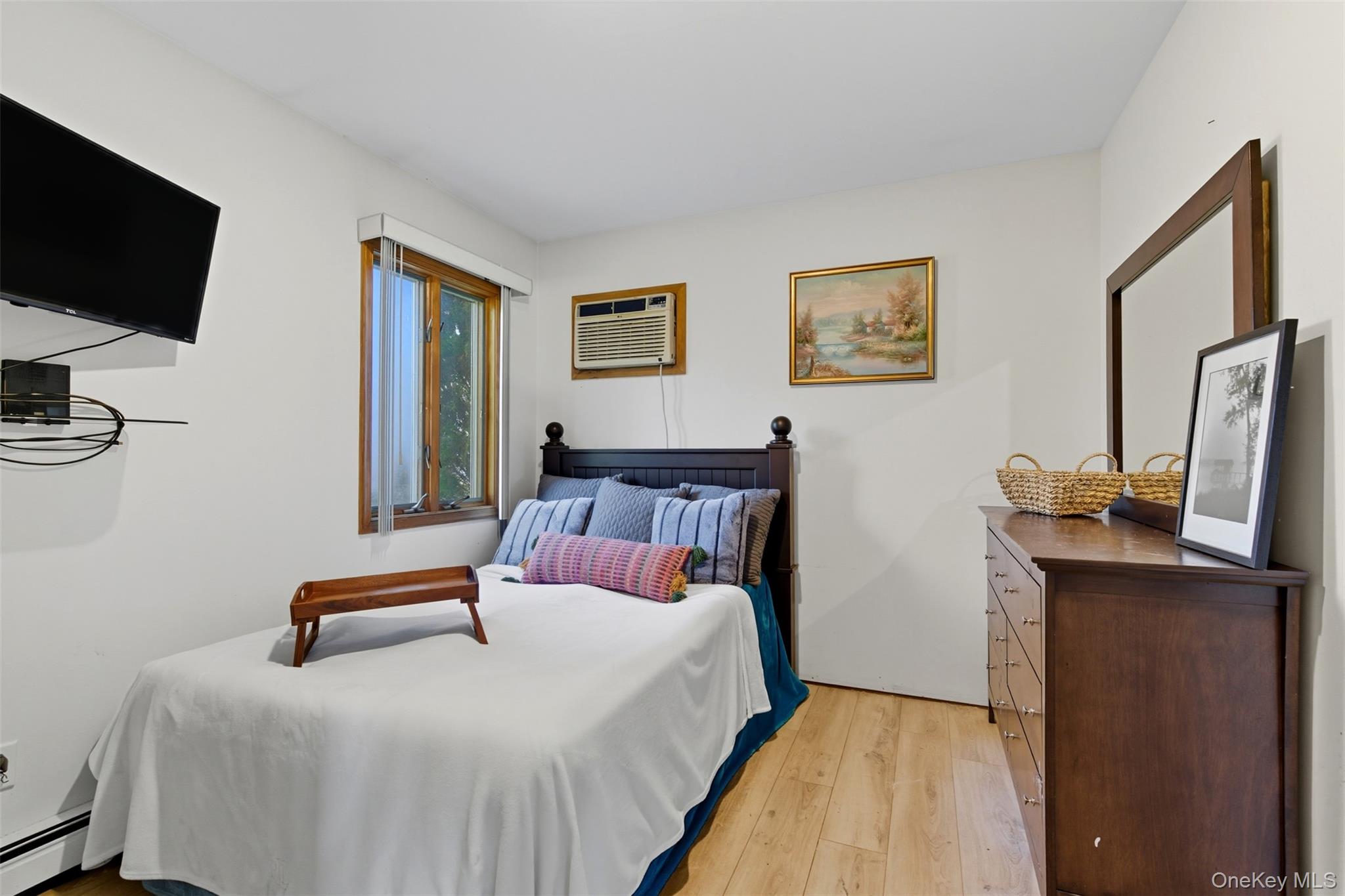 290 5th Street, East Northport, NY 11731