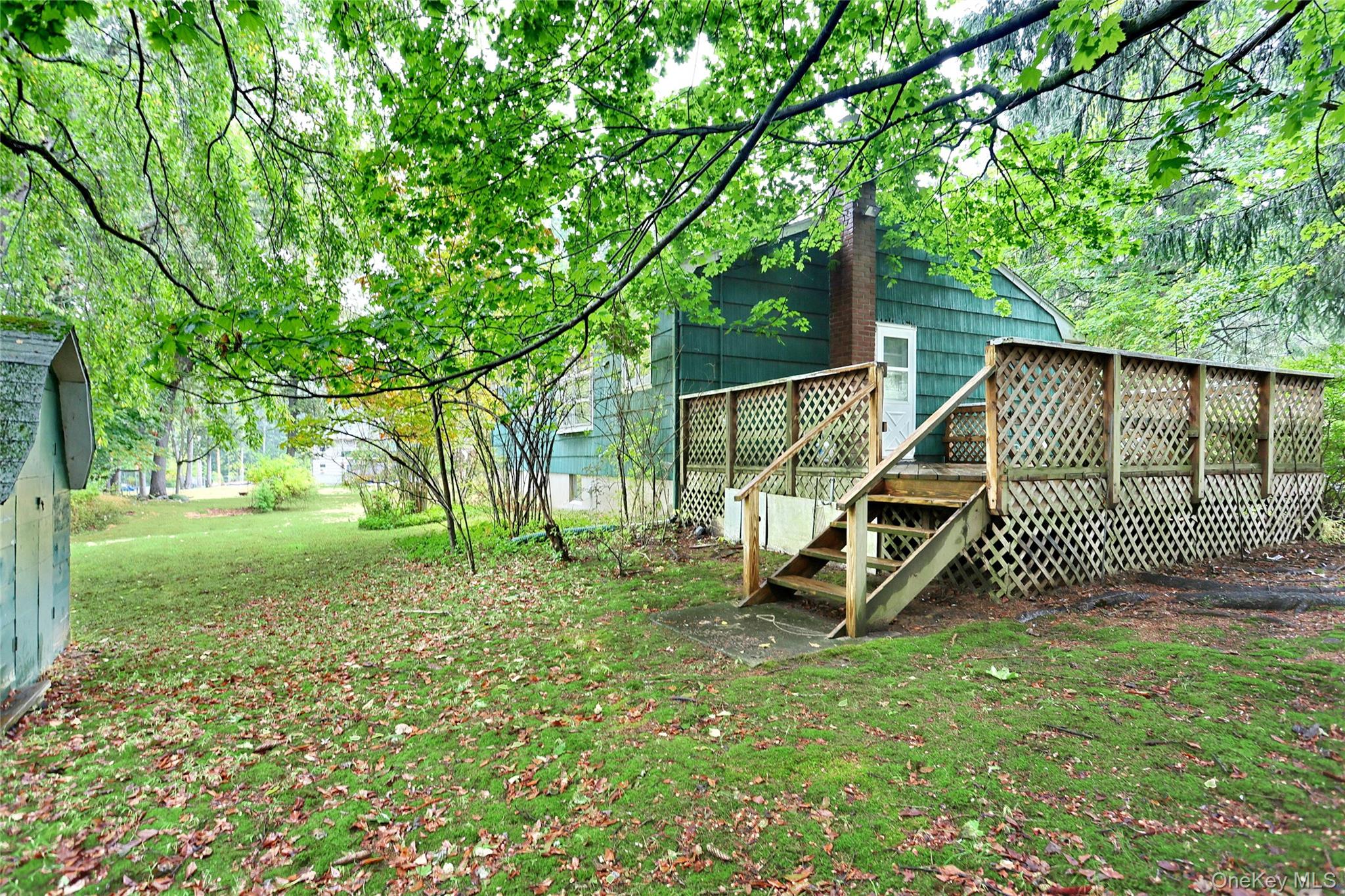 17 Midway Road, Chestnut Ridge, NY 10977