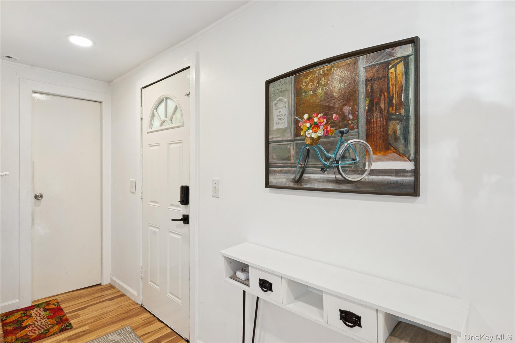 8 North Railroad Avenue, Jamesport, NY 11901-6016