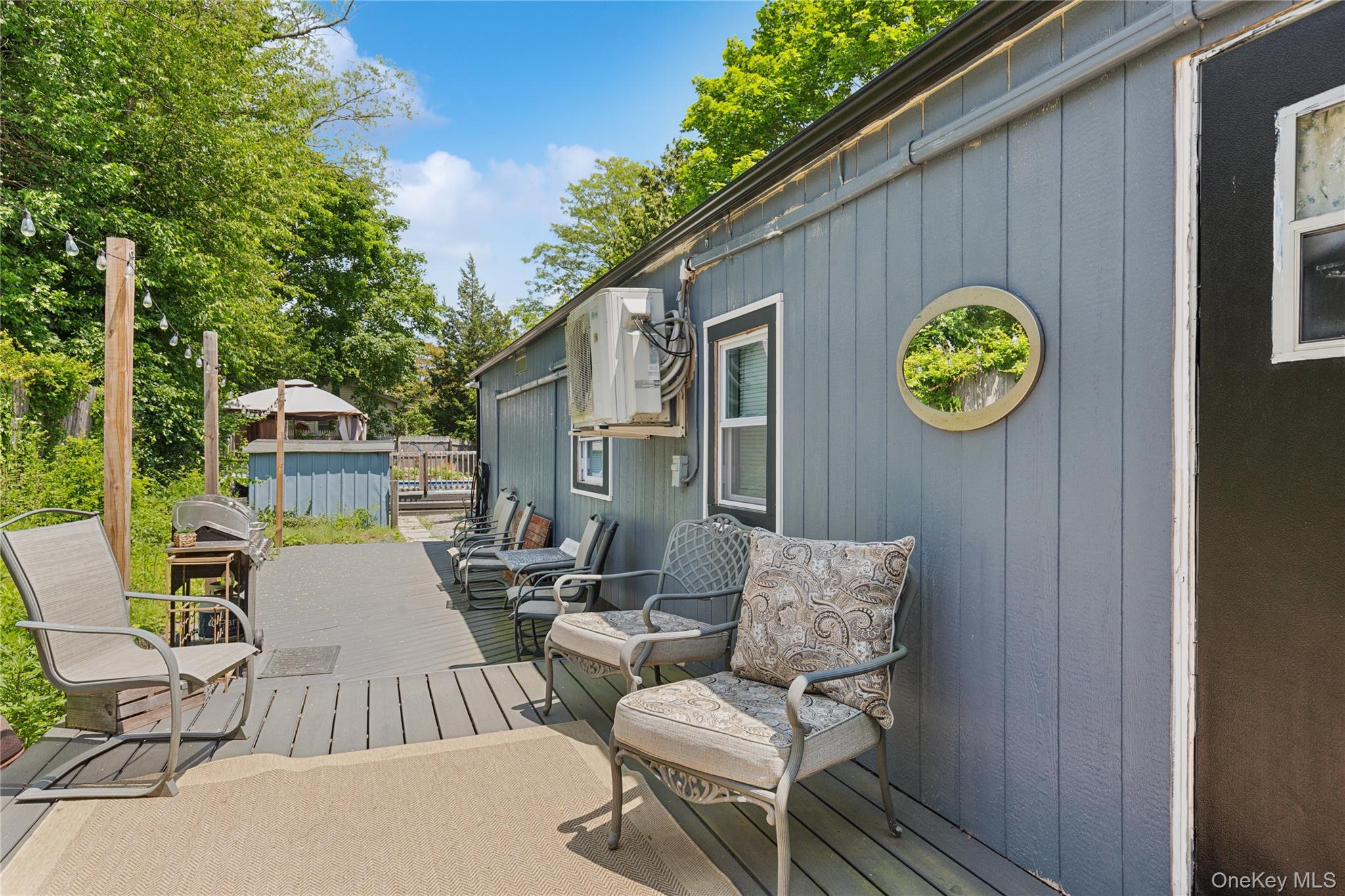 8 North Railroad Avenue, Jamesport, NY 11901-6016