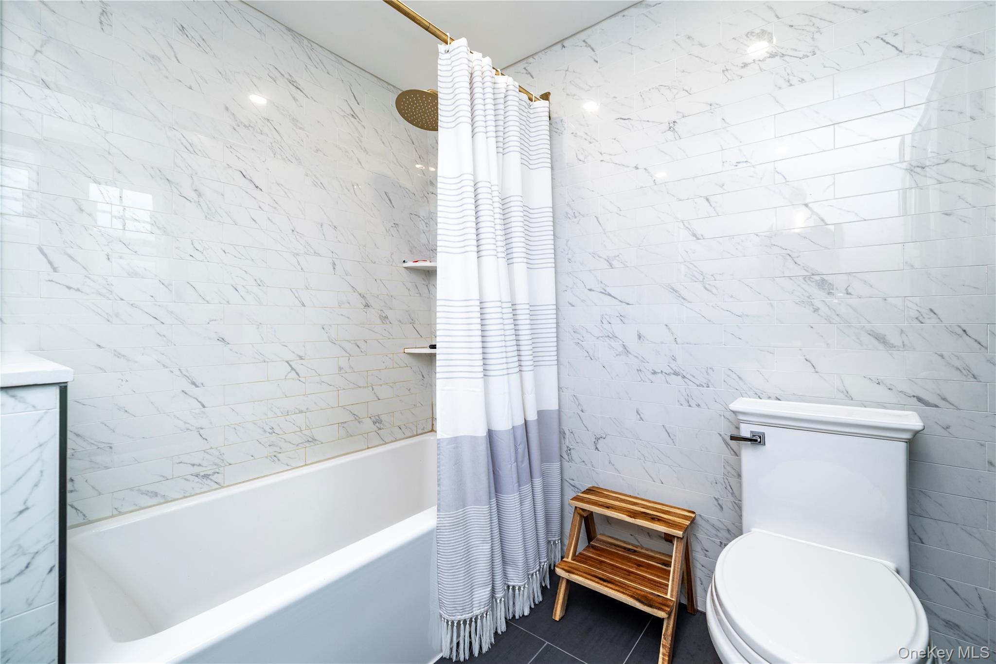 114 Nassau Avenue, Malverne, NY 11565