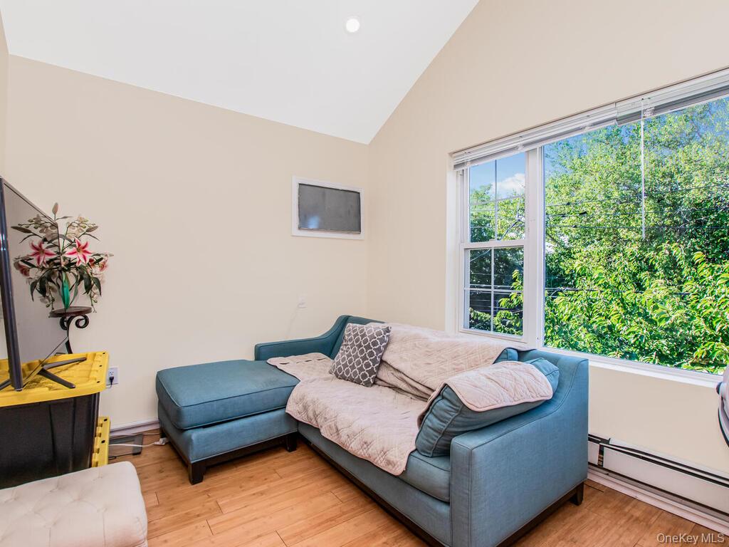 1283 E 223rd Street, Bronx, NY 10466