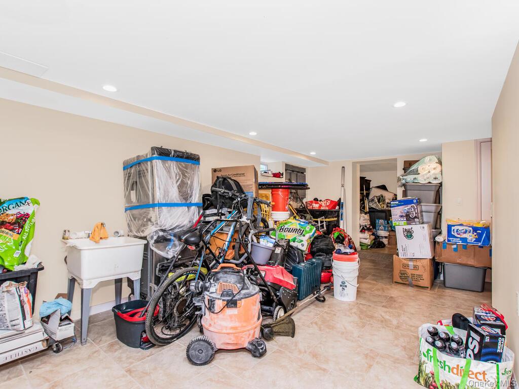 1283 E 223rd Street, Bronx, NY 10466