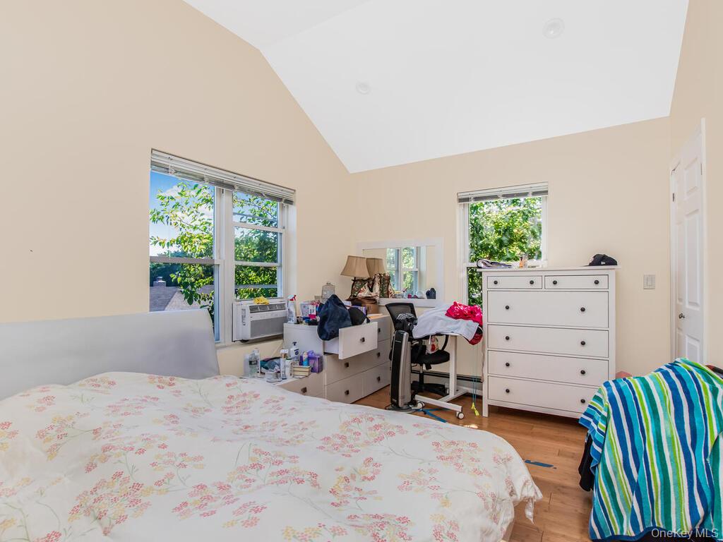 1283 E 223rd Street, Bronx, NY 10466