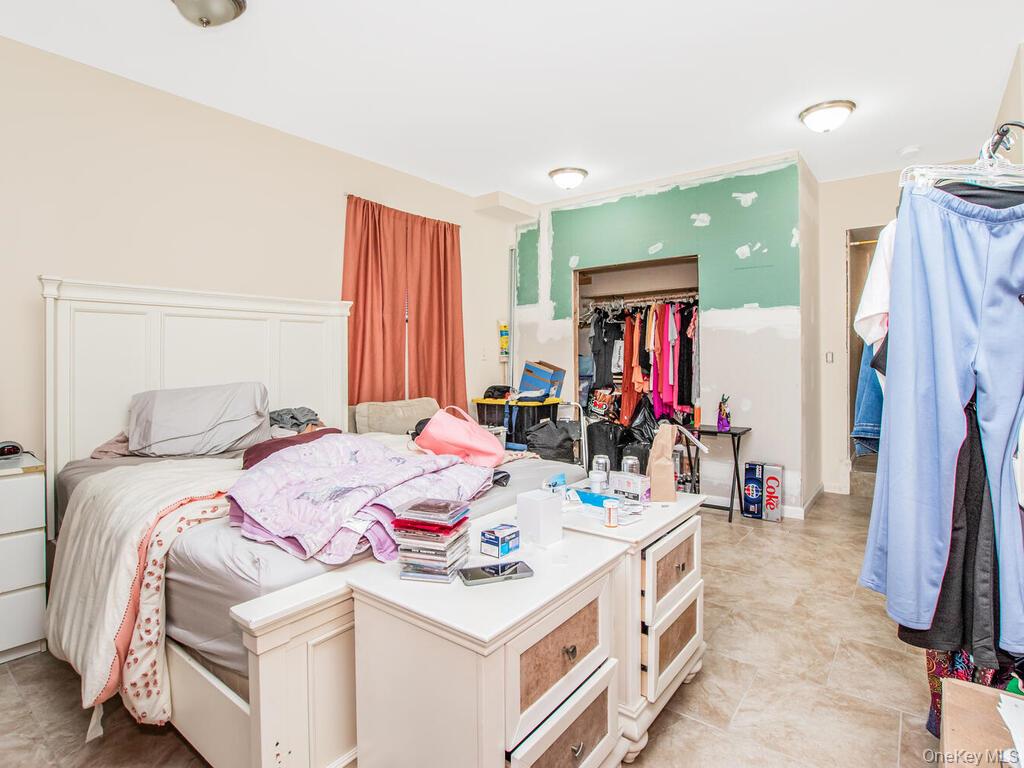 1283 E 223rd Street, Bronx, NY 10466