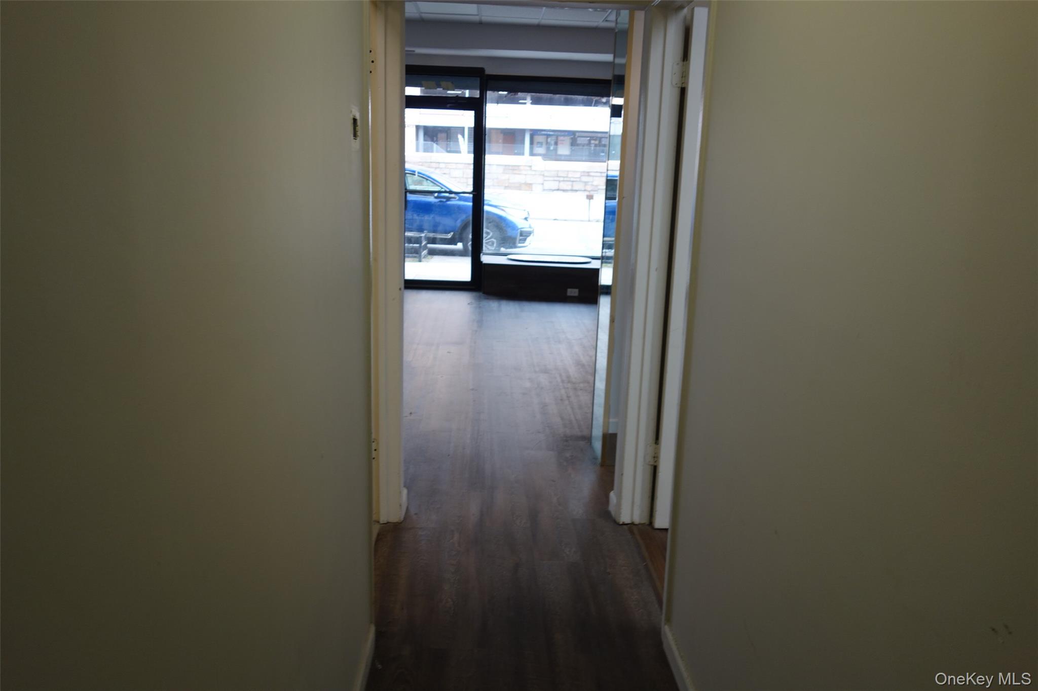 9250 Queens Boulevard # Str6, Rego Park, NY 11374