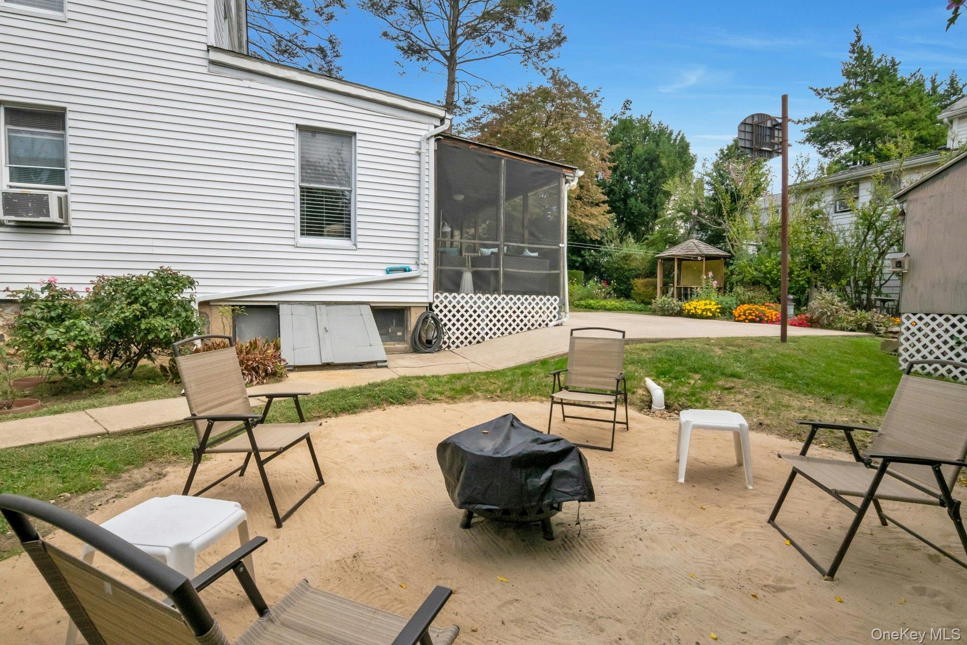 10 N Goodwin Avenue, Elmsford, NY 10523