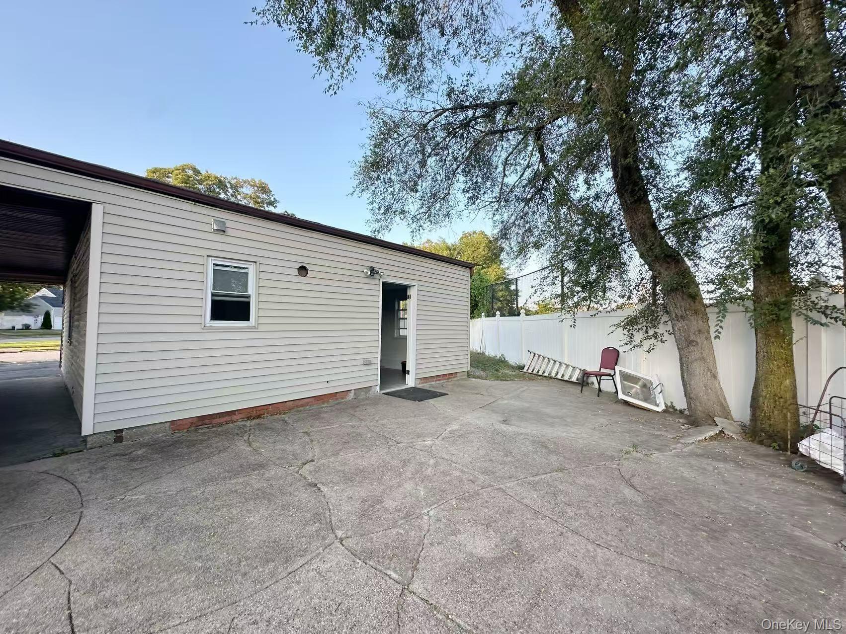 200 Saint Regis Drive, Massapequa, NY 11762