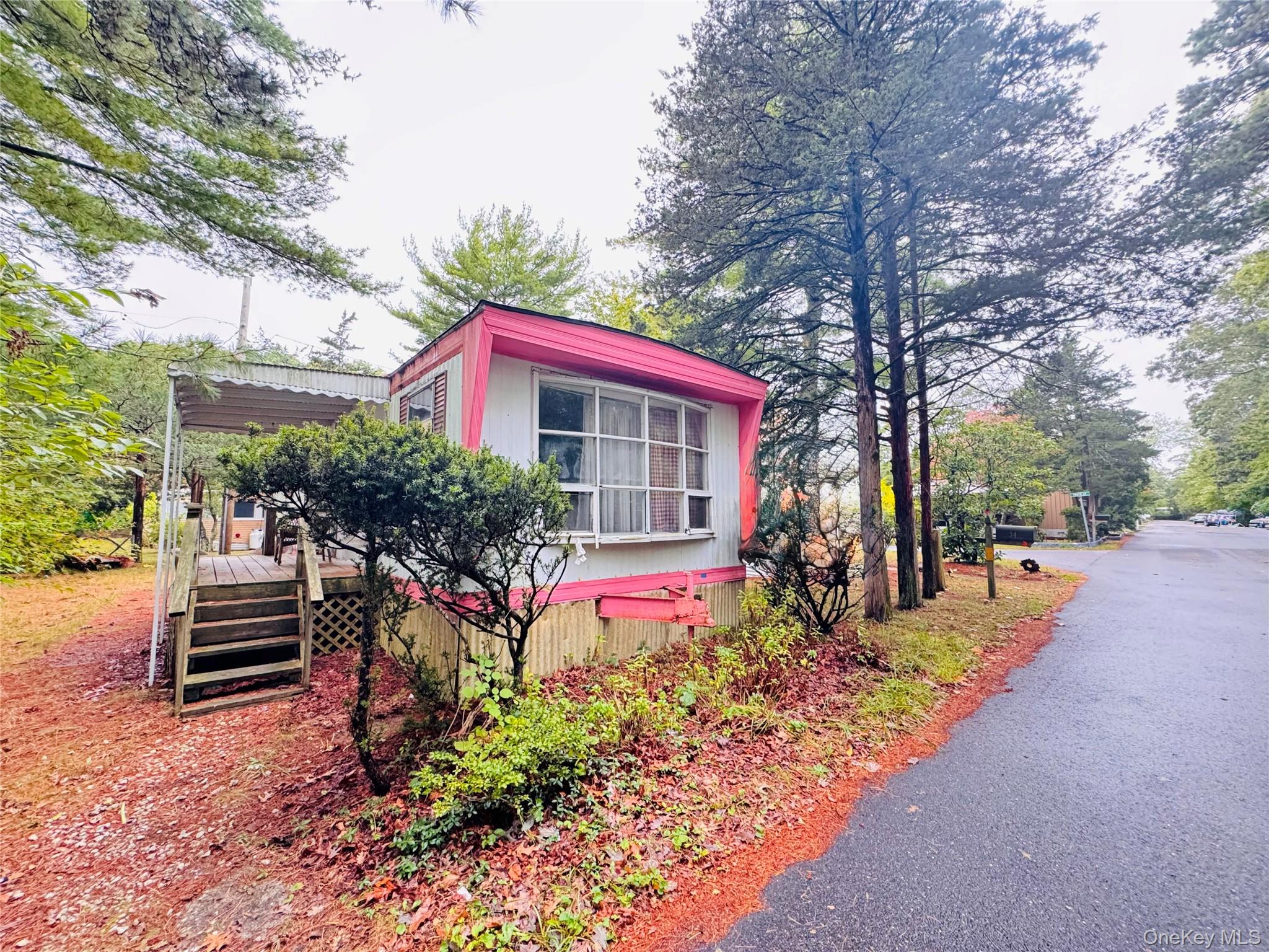 620 Montauk Highway # 32, Westhampton Beach, NY 11978