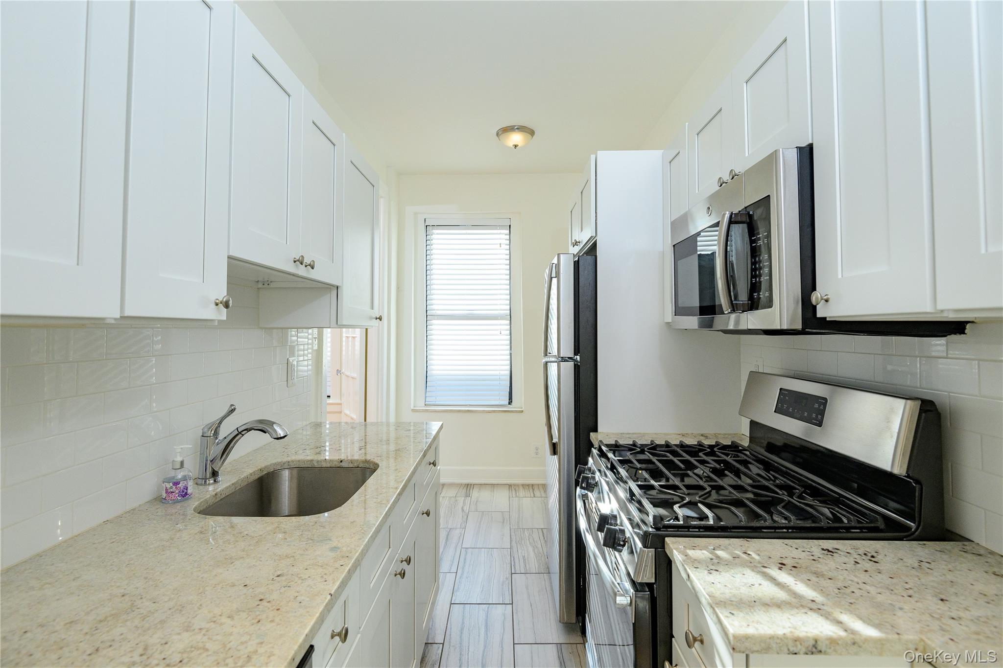 31 Pondfield Road W # 63, Bronxville, NY 10708