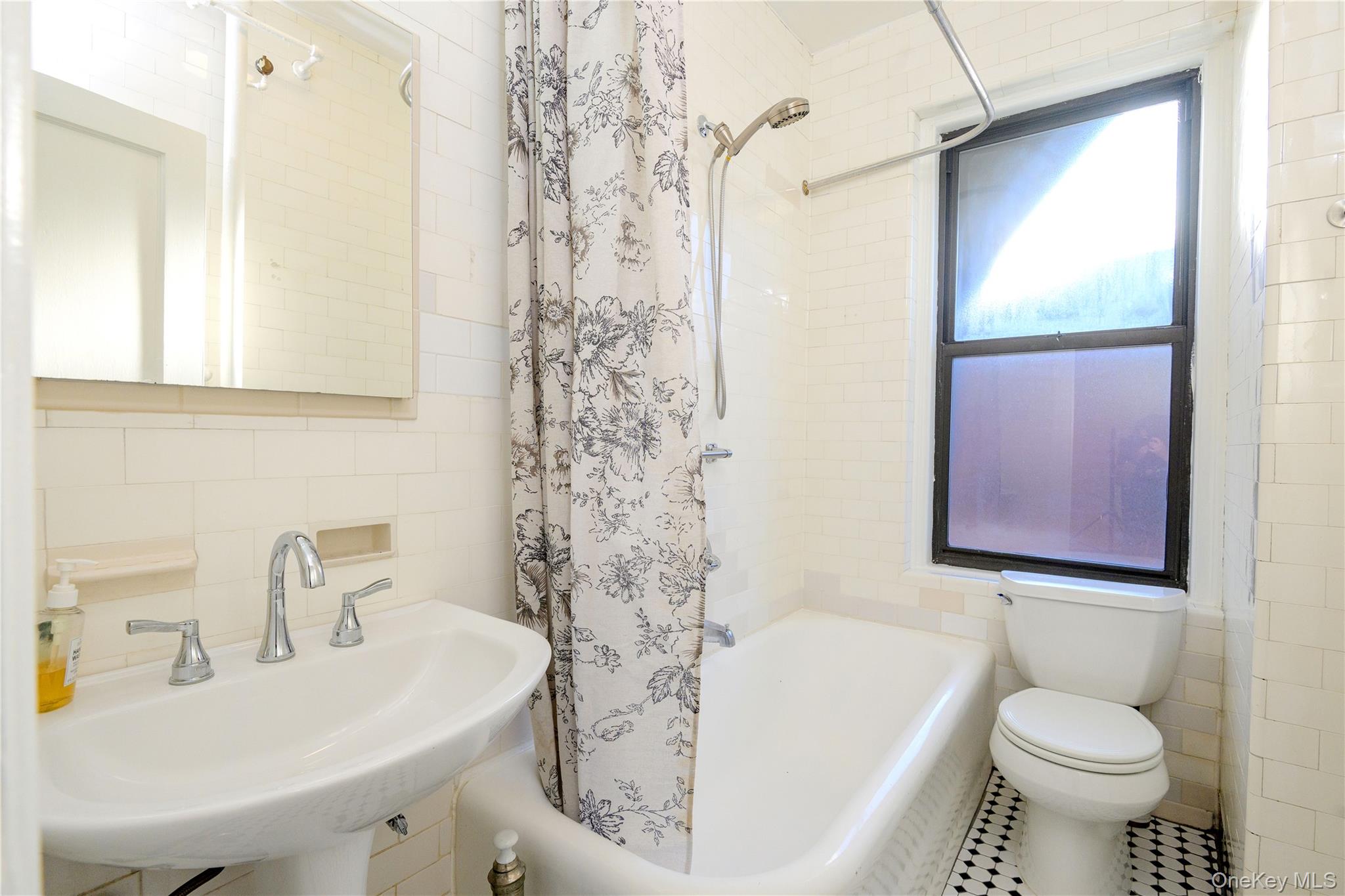 31 Pondfield Road W # 63, Bronxville, NY 10708