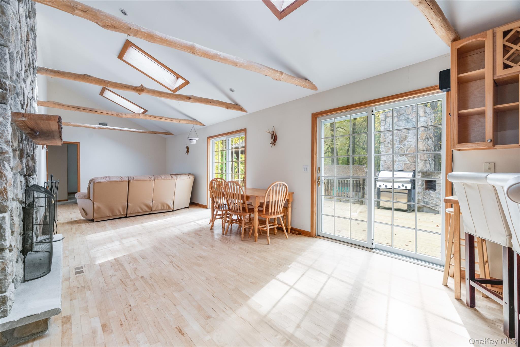 91 Decker Road, Ancram, NY 12502