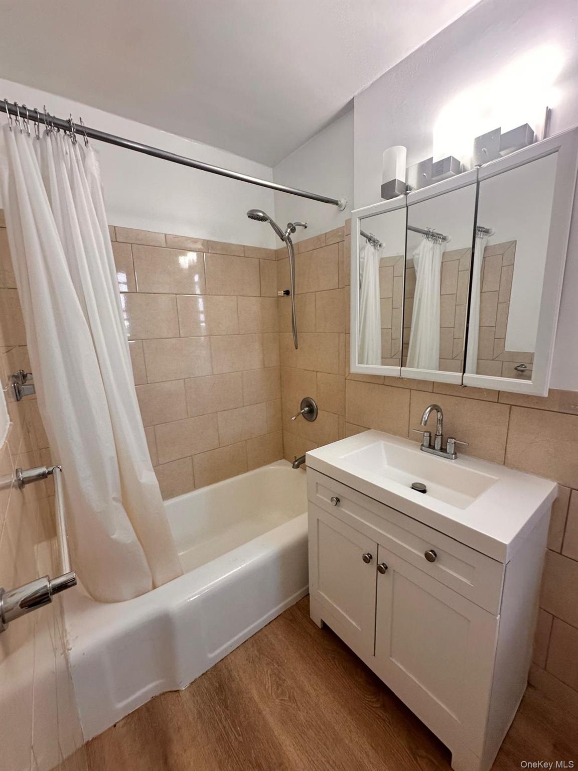 150-11 72nd Road # 6F, Flushing, NY 11367