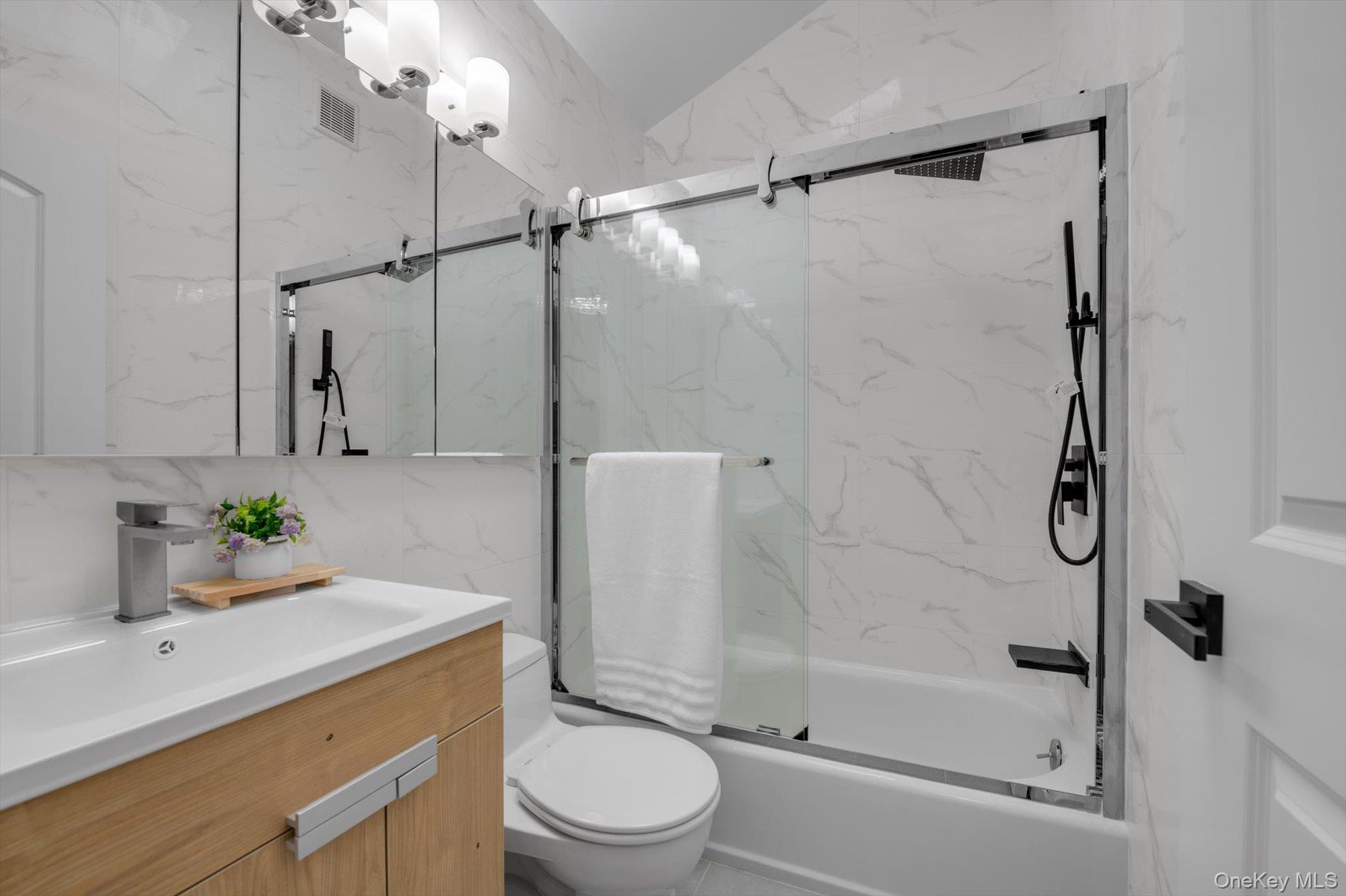 58 Briar Lane, Jericho, NY 11753