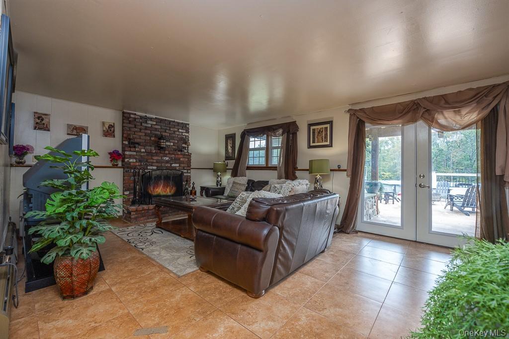 21 Ravenna Drive, Pomona, NY 10970