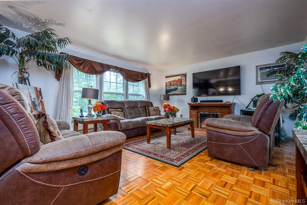 21 Ravenna Drive, Pomona, NY 10970