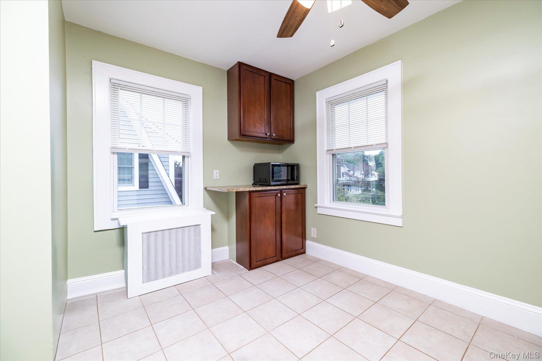 25 Aldred # 2, Rockville Centre, NY 11570