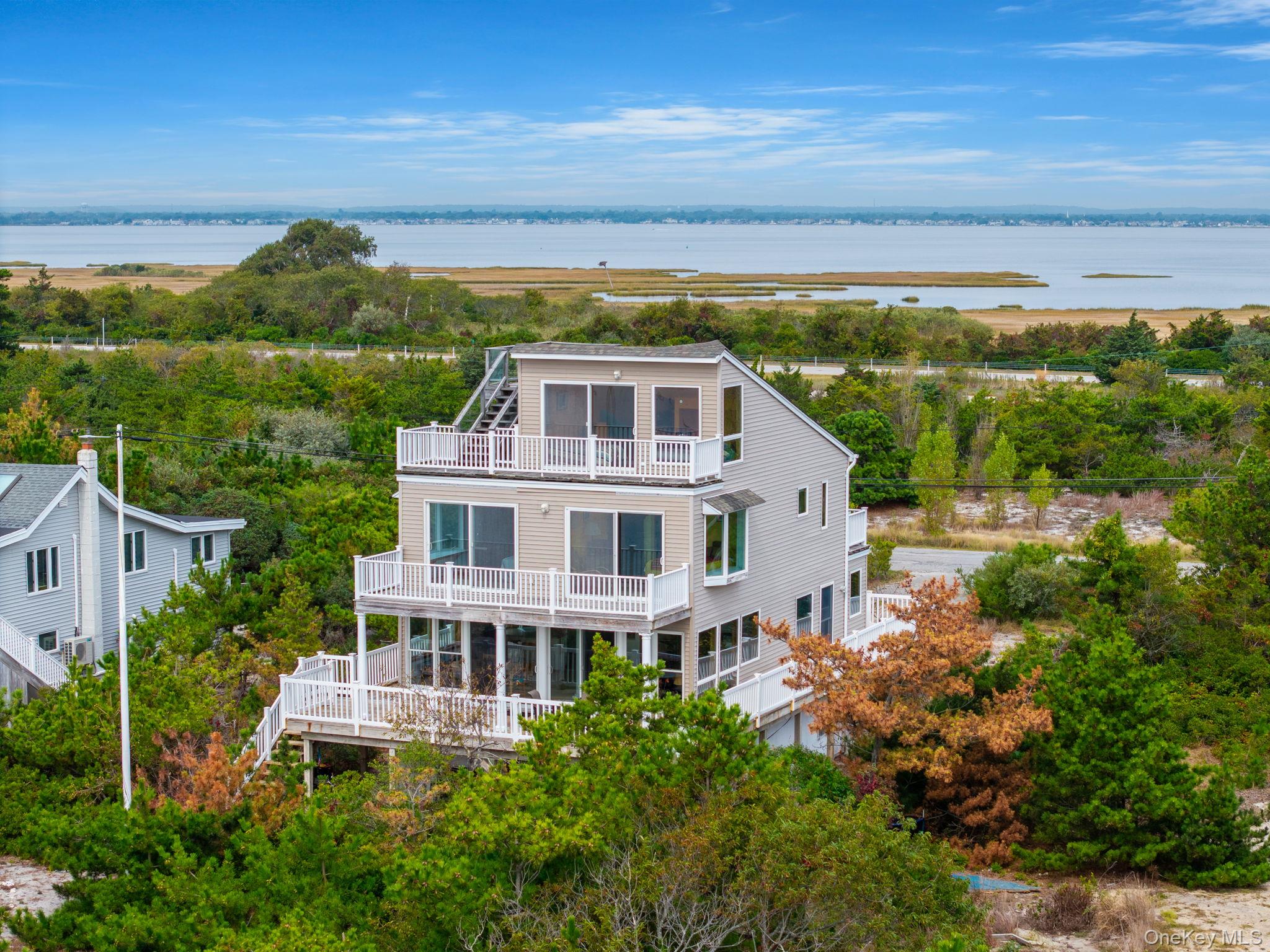 240A Oak Beach Road, Babylon, NY 11702