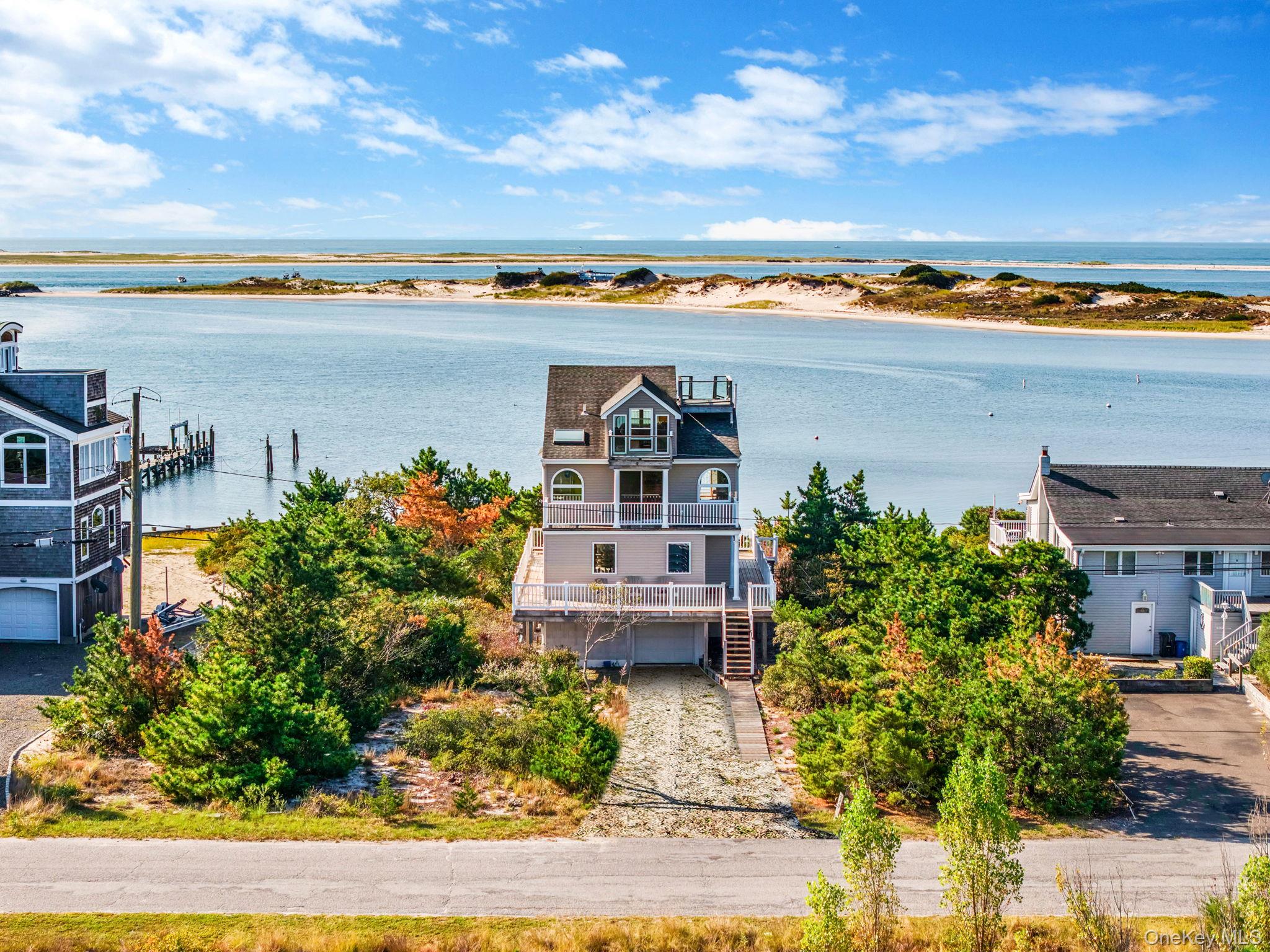 240A Oak Beach Road, Babylon, NY 11702