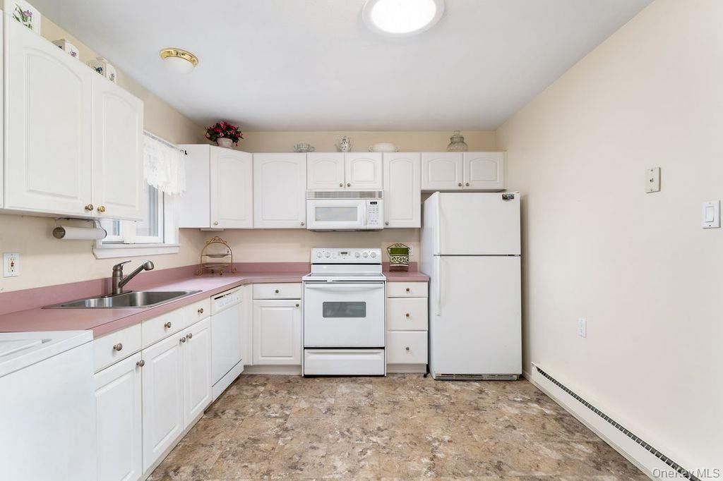 182 Strathmore Gate Drive, Stony Brook, NY 11790