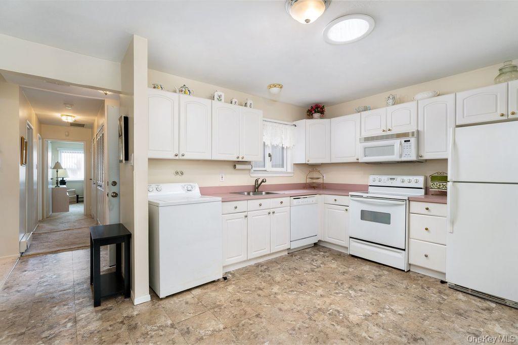 182 Strathmore Gate Drive, Stony Brook, NY 11790