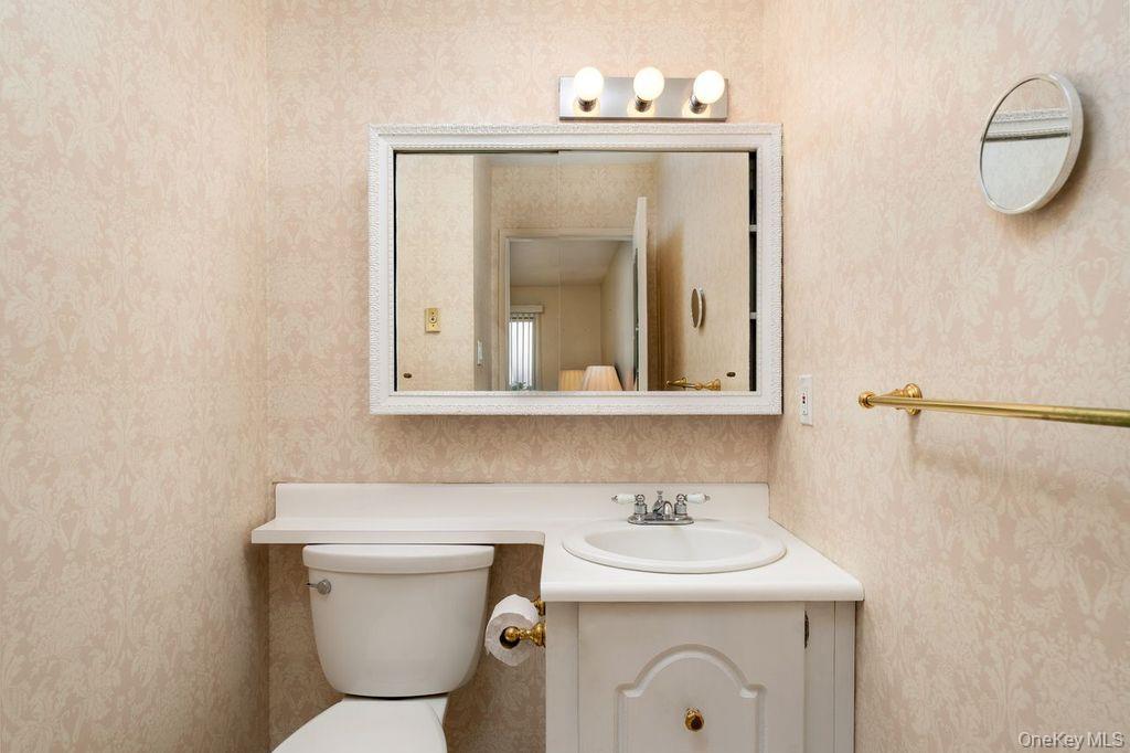 182 Strathmore Gate Drive, Stony Brook, NY 11790