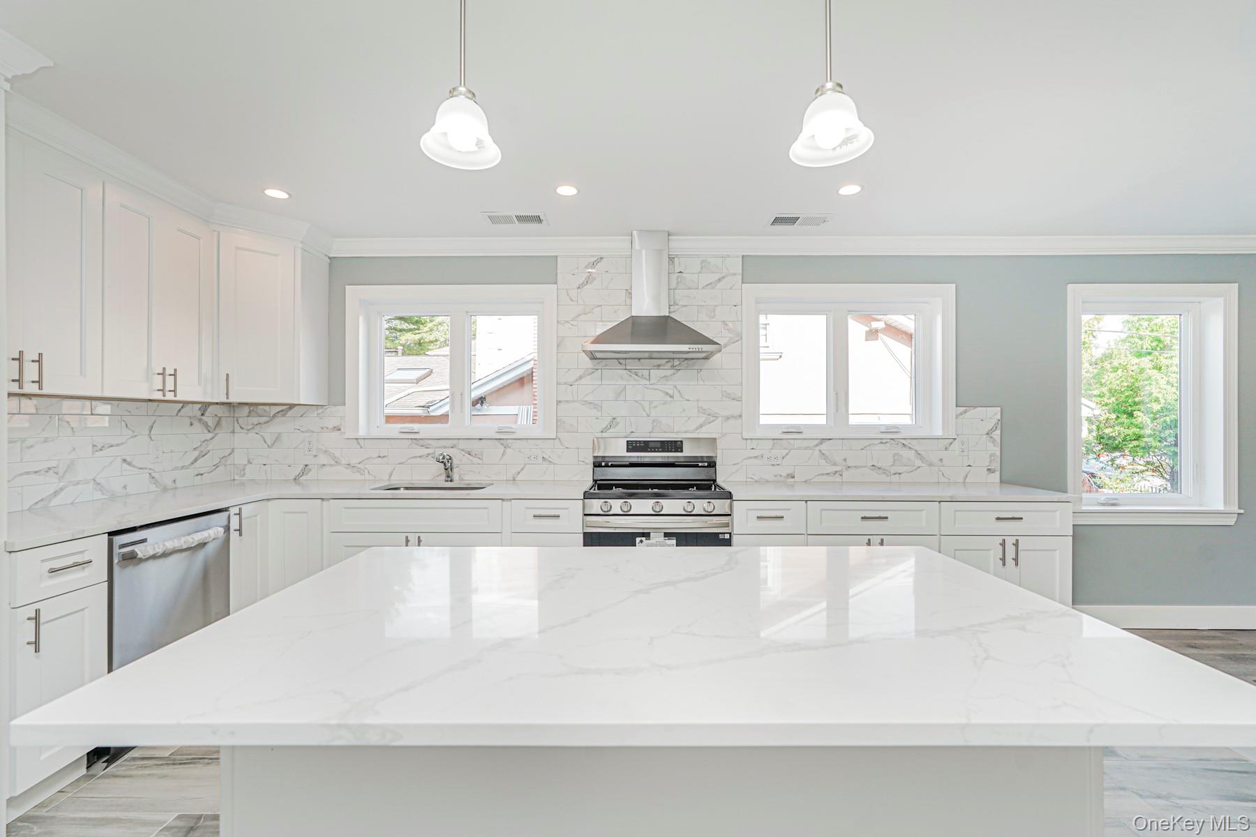 72 Goodall Street, Staten Island, NY 10308