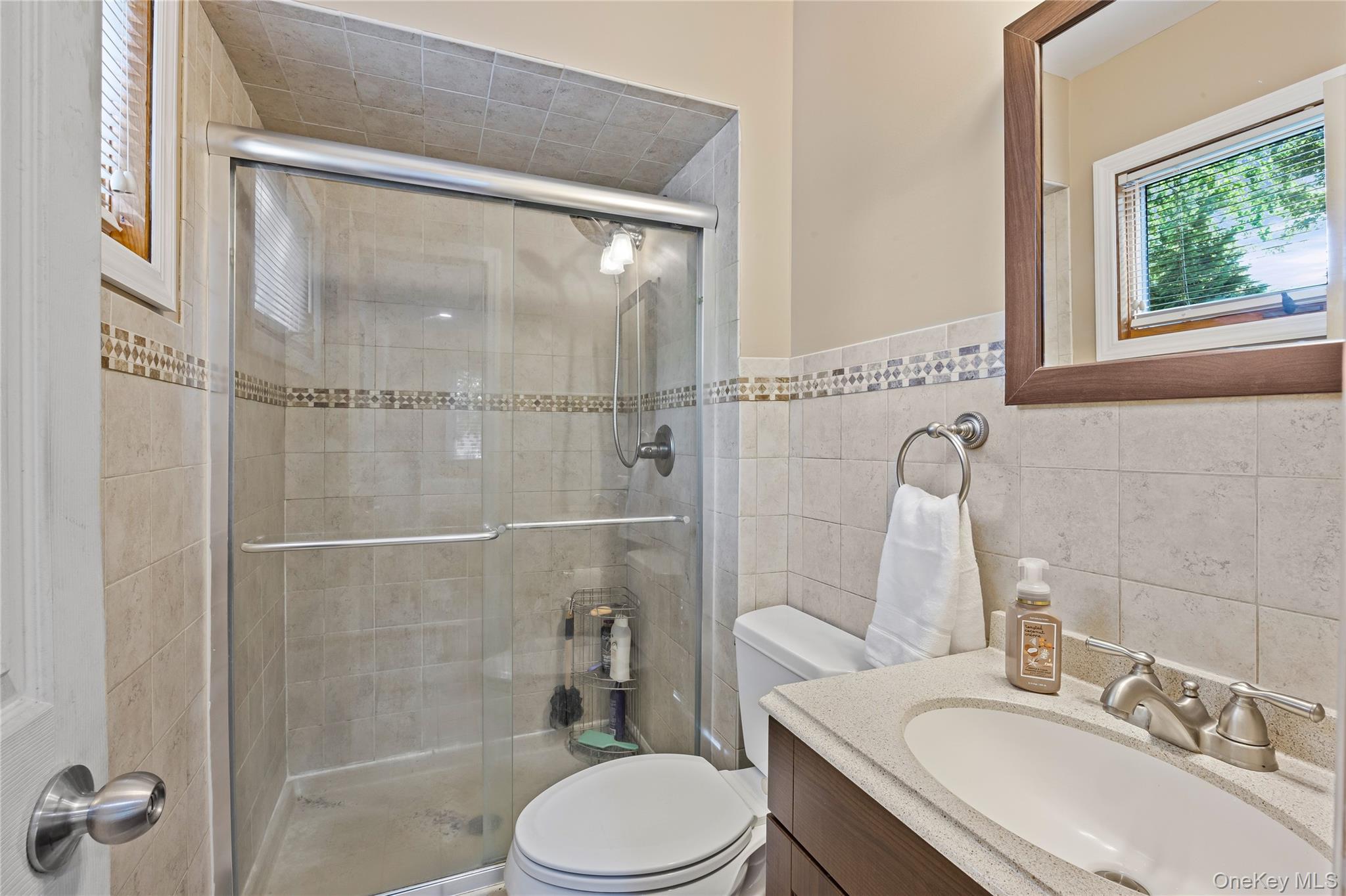 8 Andover Drive, Port Jefferson Station, NY 11776