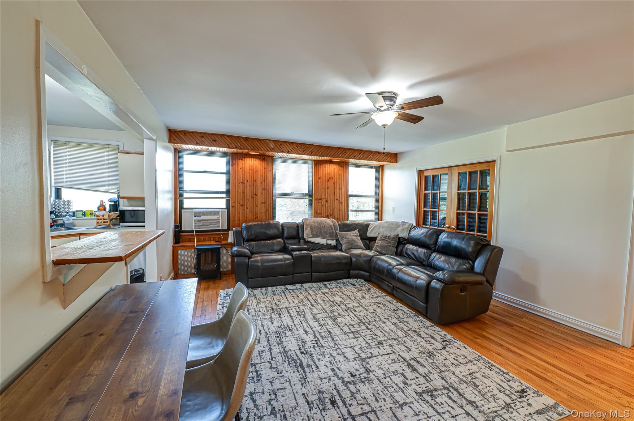 1 Jefferson Avenue # J10, Rockville Centre, NY 11570