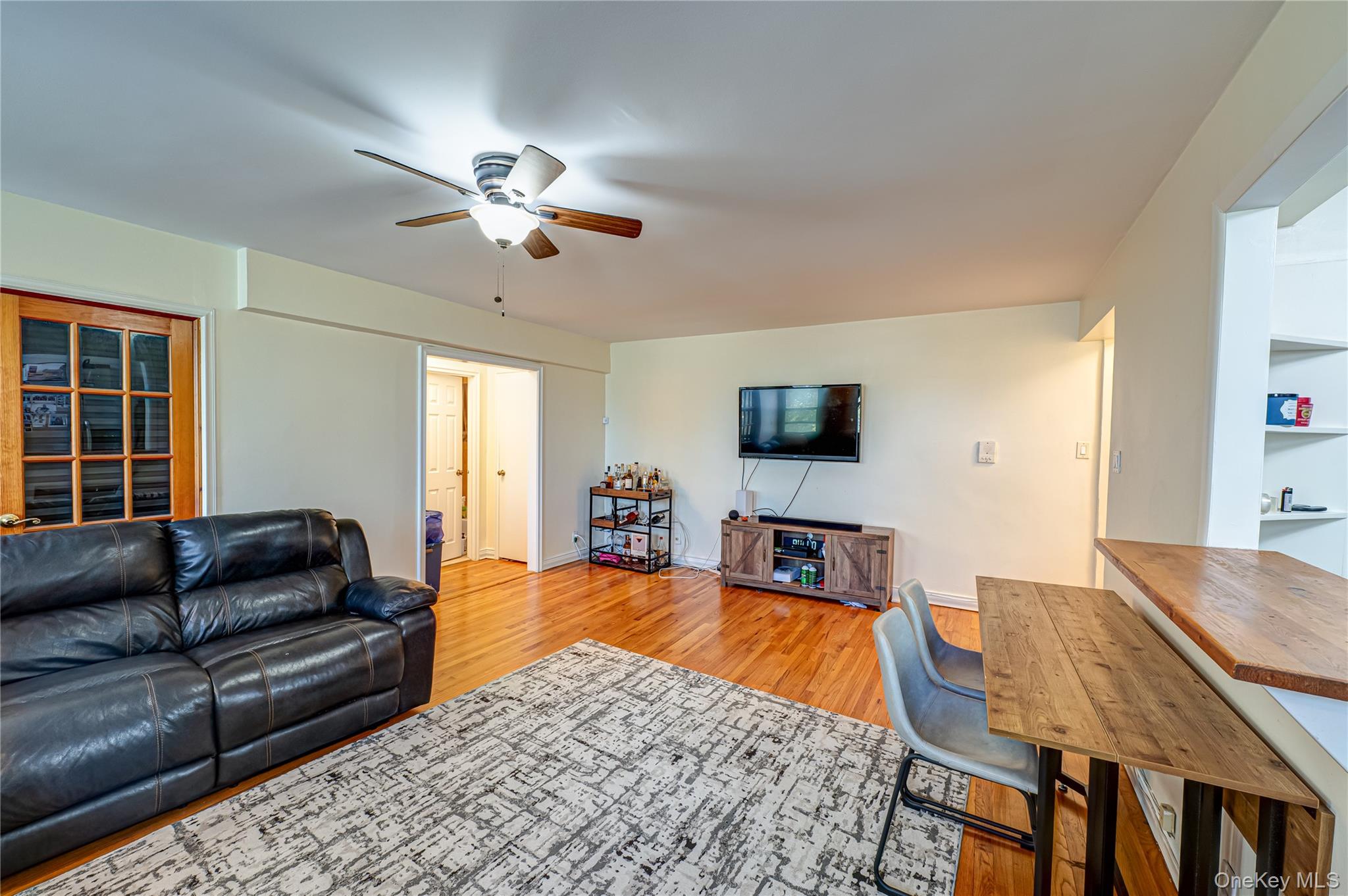 1 Jefferson Avenue # J10, Rockville Centre, NY 11570