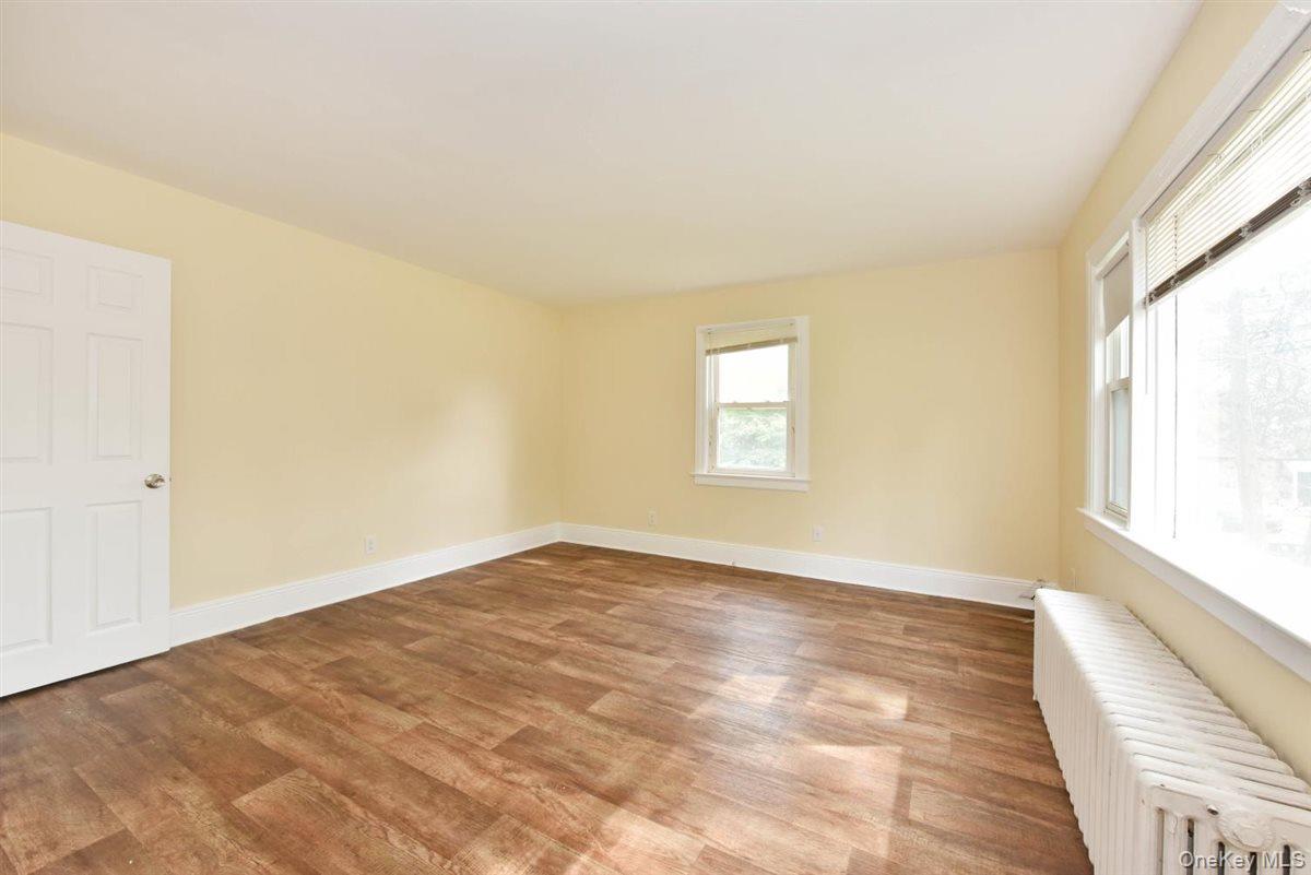 106 Grandview Avenue, Great Neck, NY 11020