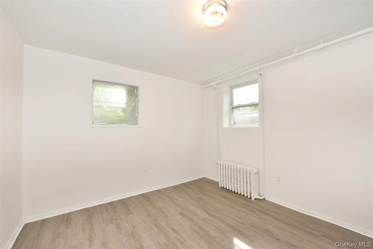 106 Grandview Avenue, Great Neck, NY 11020