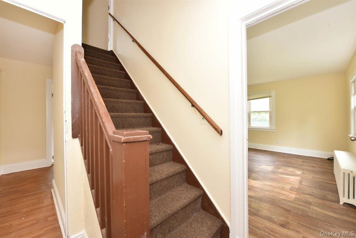 106 Grandview Avenue, Great Neck, NY 11020