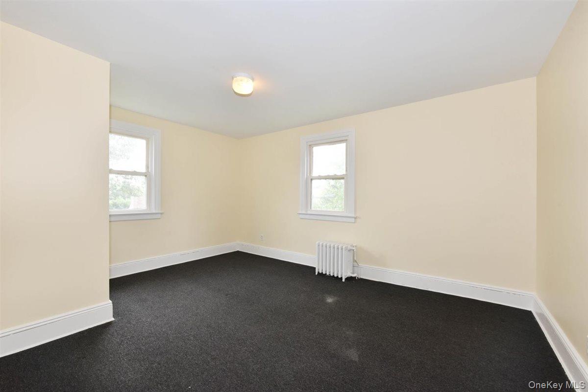 106 Grandview Avenue, Great Neck, NY 11020