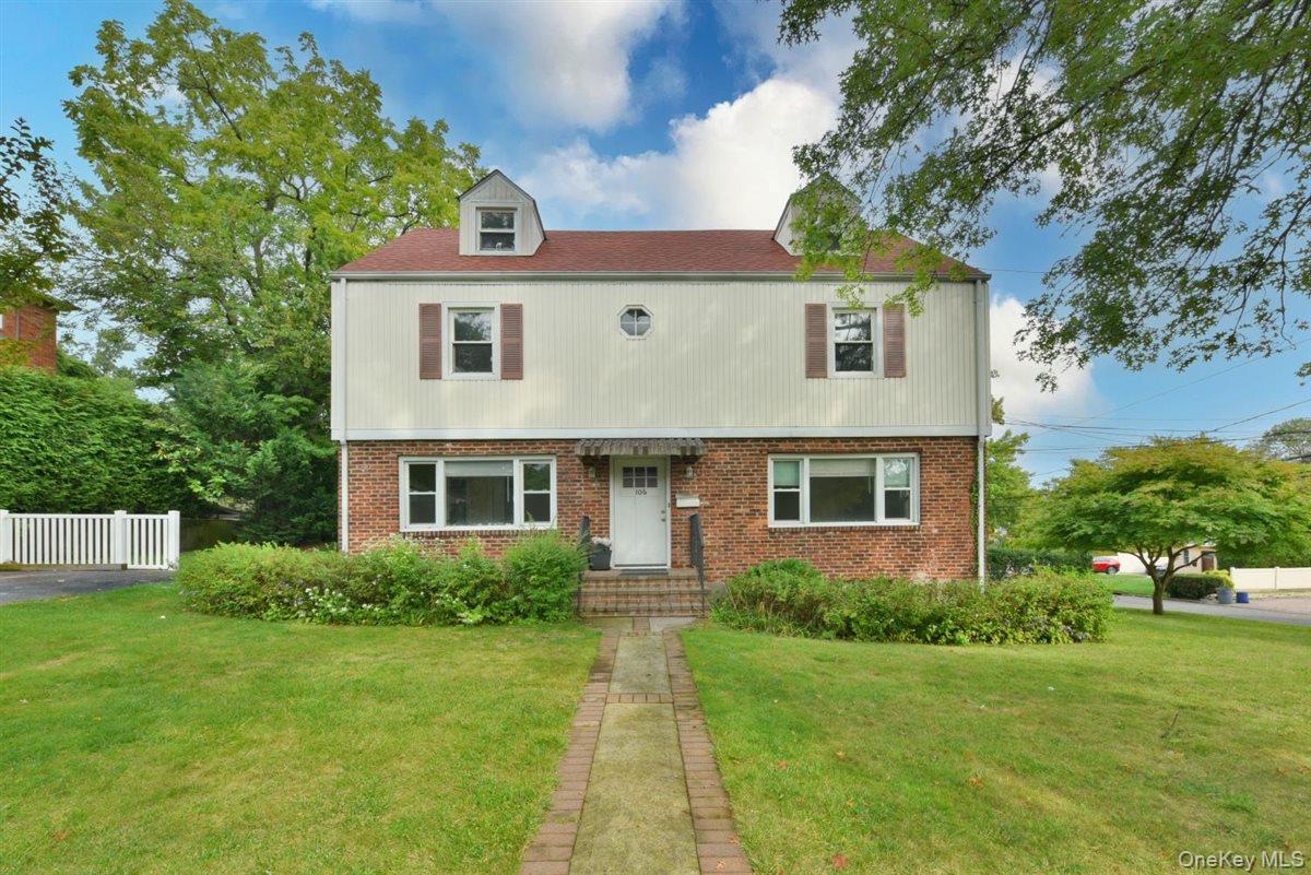106 Grandview Avenue, Great Neck, NY 11020