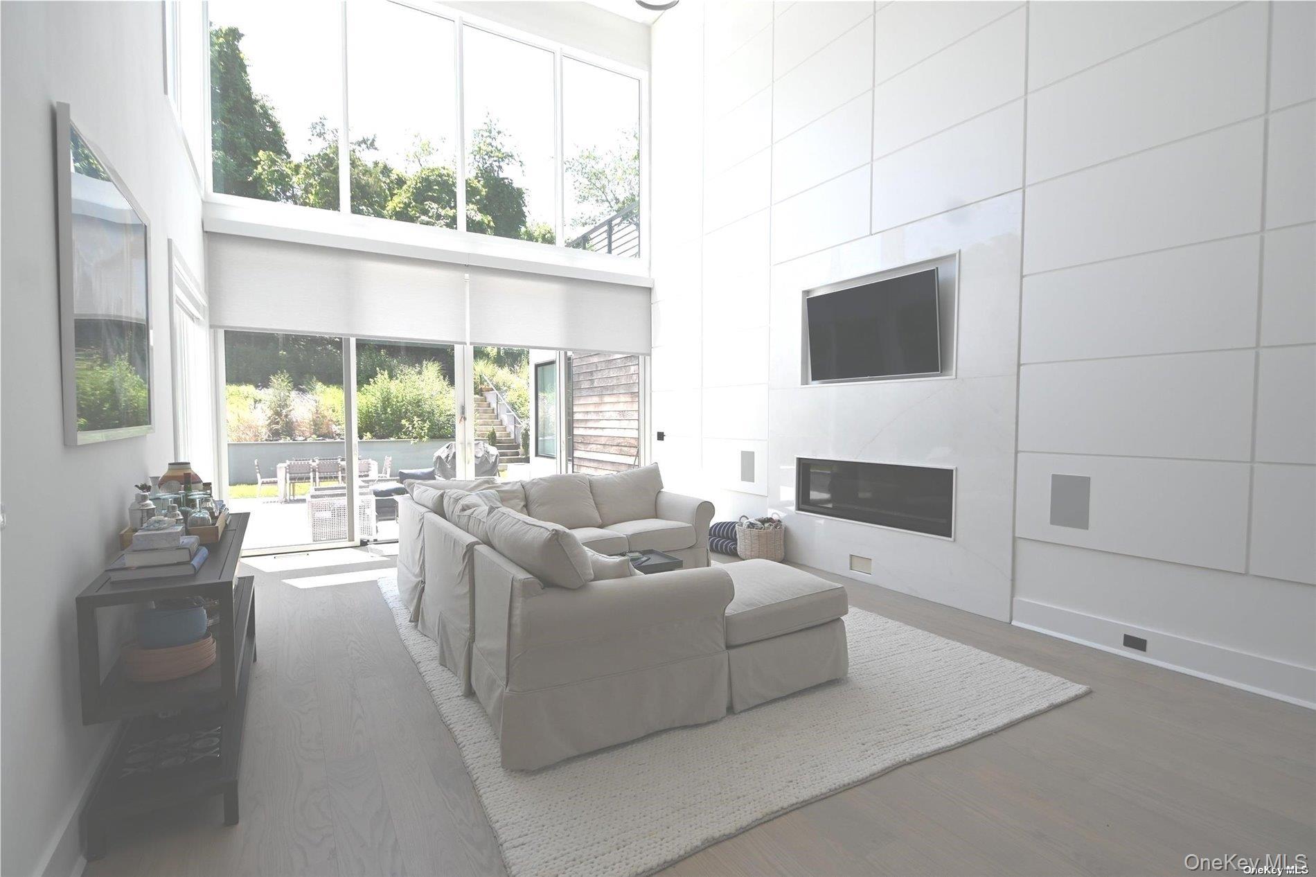 43 Smugglers Path, Jamesport, NY 11947